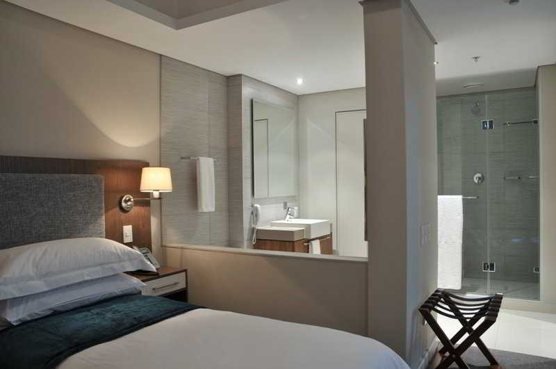 aha Harbour Bridge Hotel & Suites