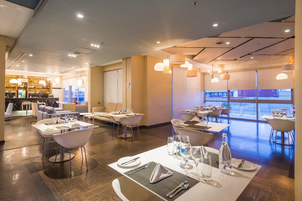aha Harbour Bridge Hotel & Suites