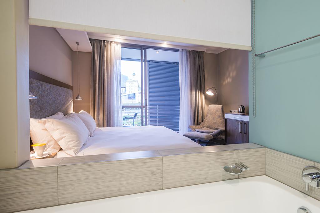 aha Harbour Bridge Hotel & Suites