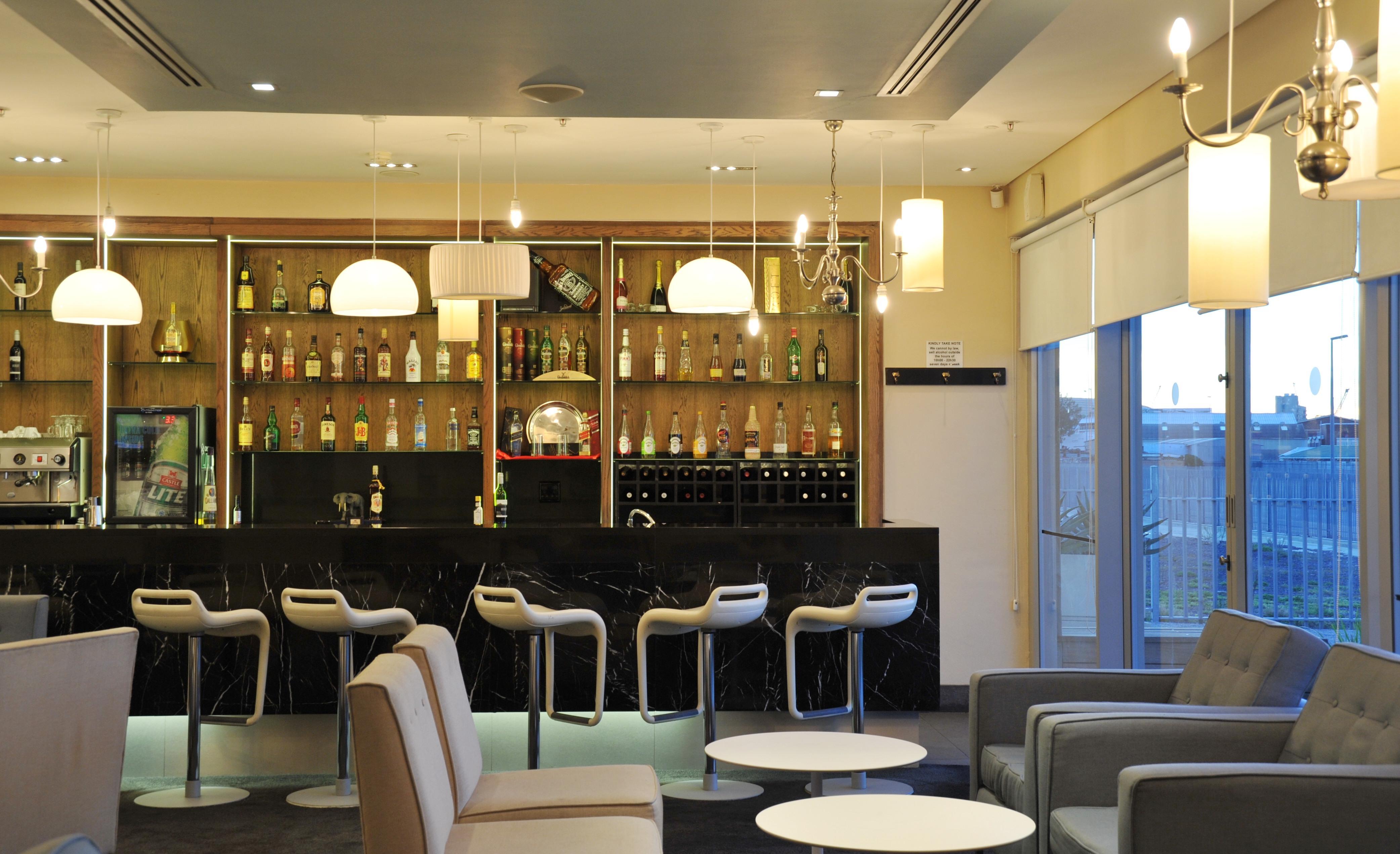 aha Harbour Bridge Hotel & Suites