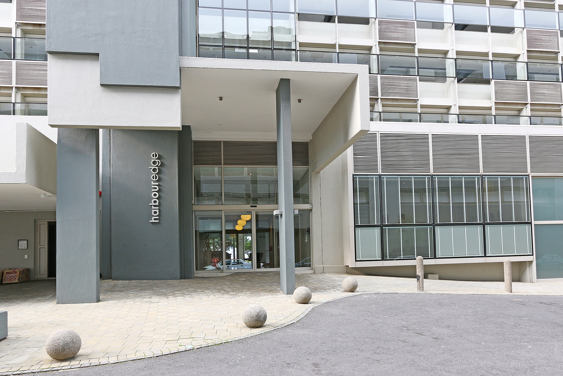 Harbour Edge by Totalstay