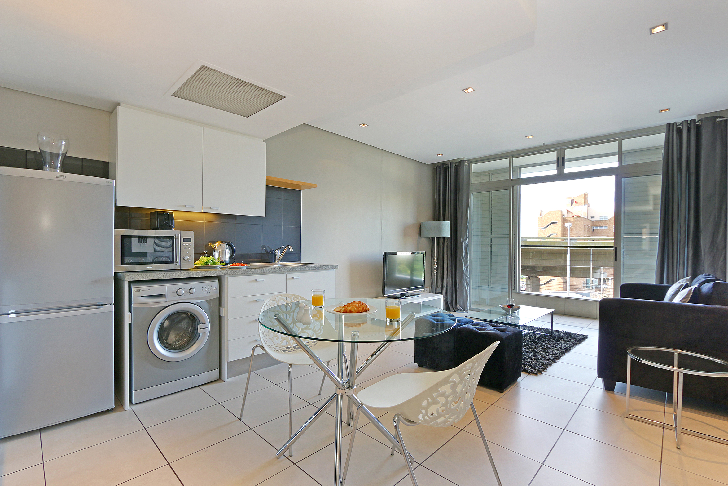 Harbour Edge by Totalstay