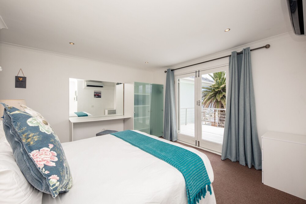 Indigo Bay - The Villa