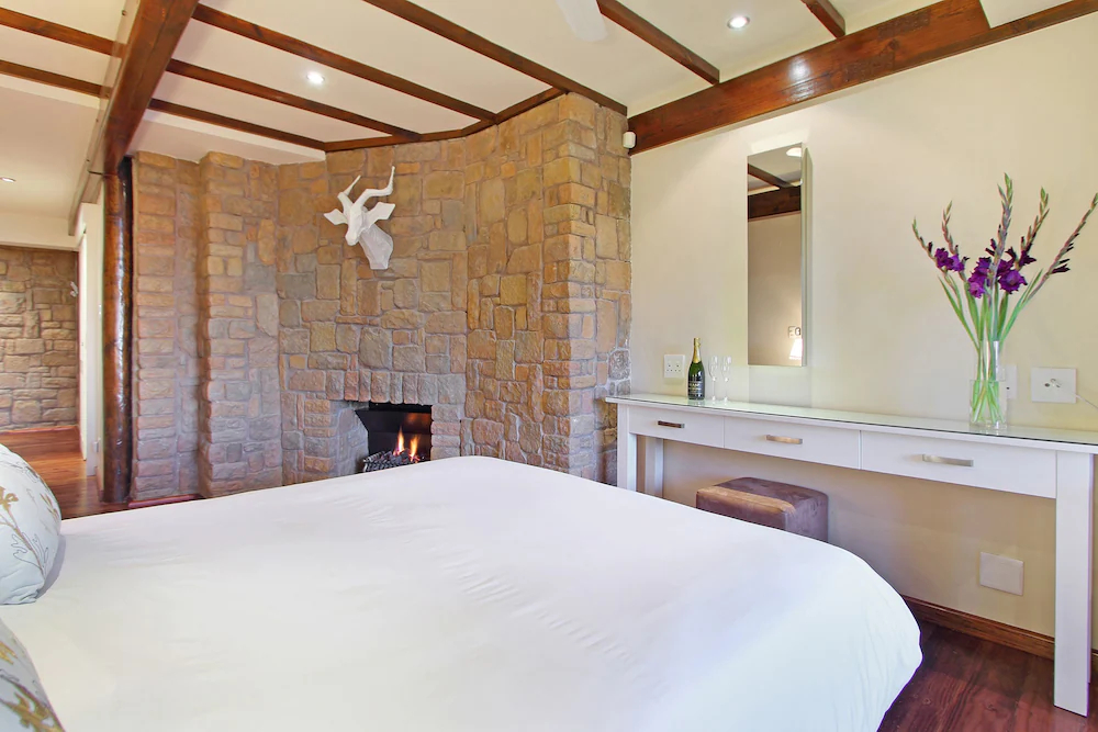 Lalapanzi Lodge