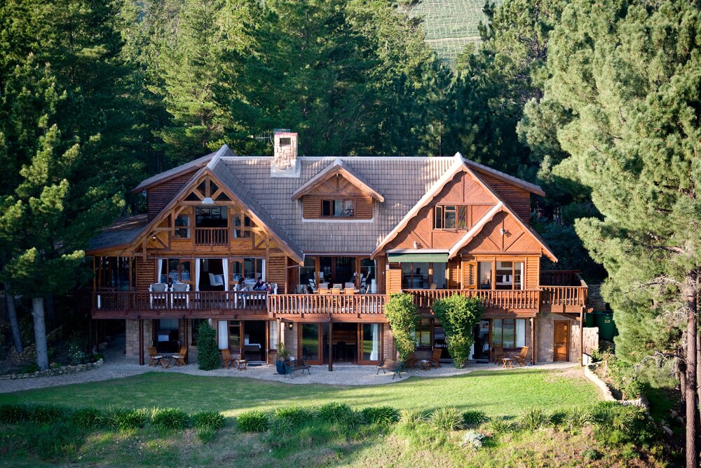 Lalapanzi Lodge