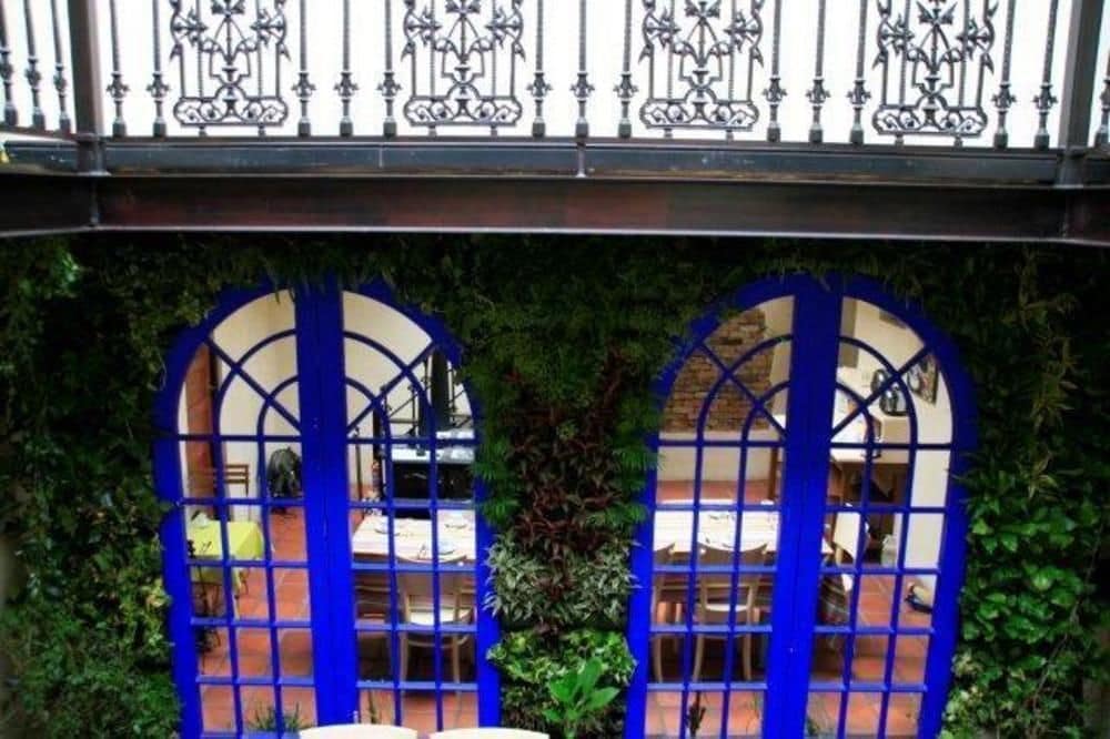 La Rose Bed & breakfast