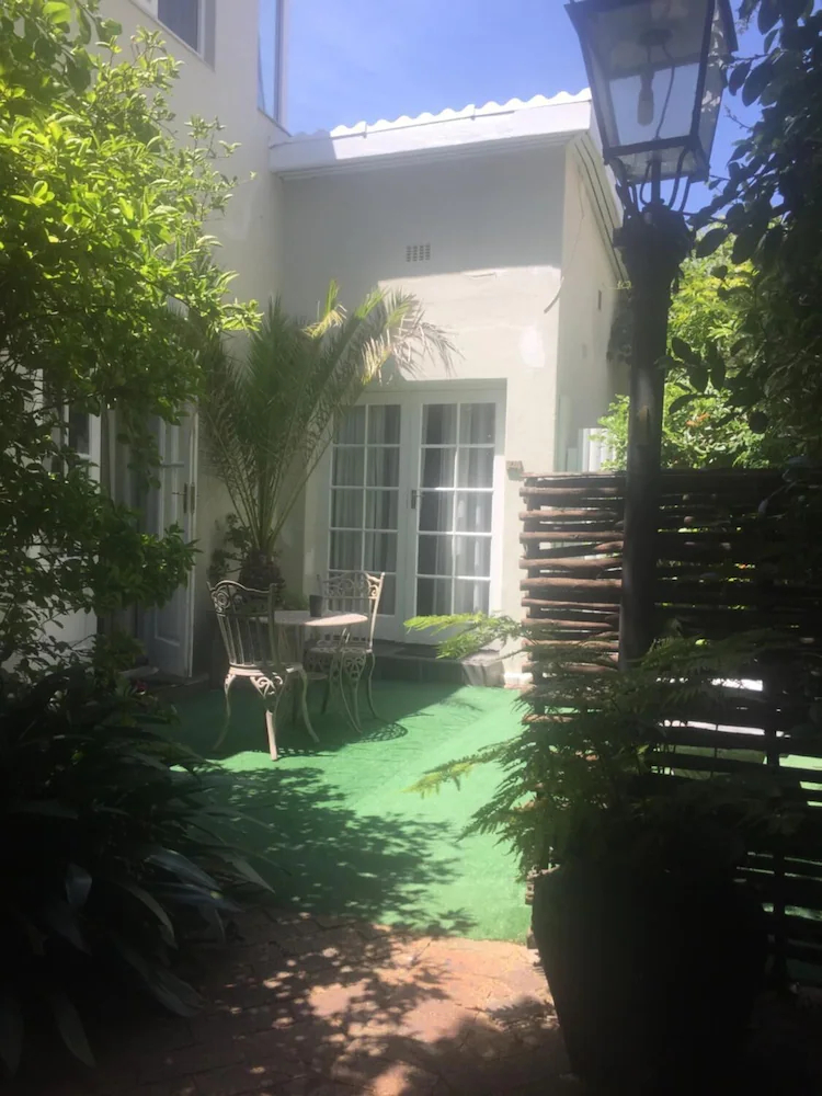 Little Scotia Guest House