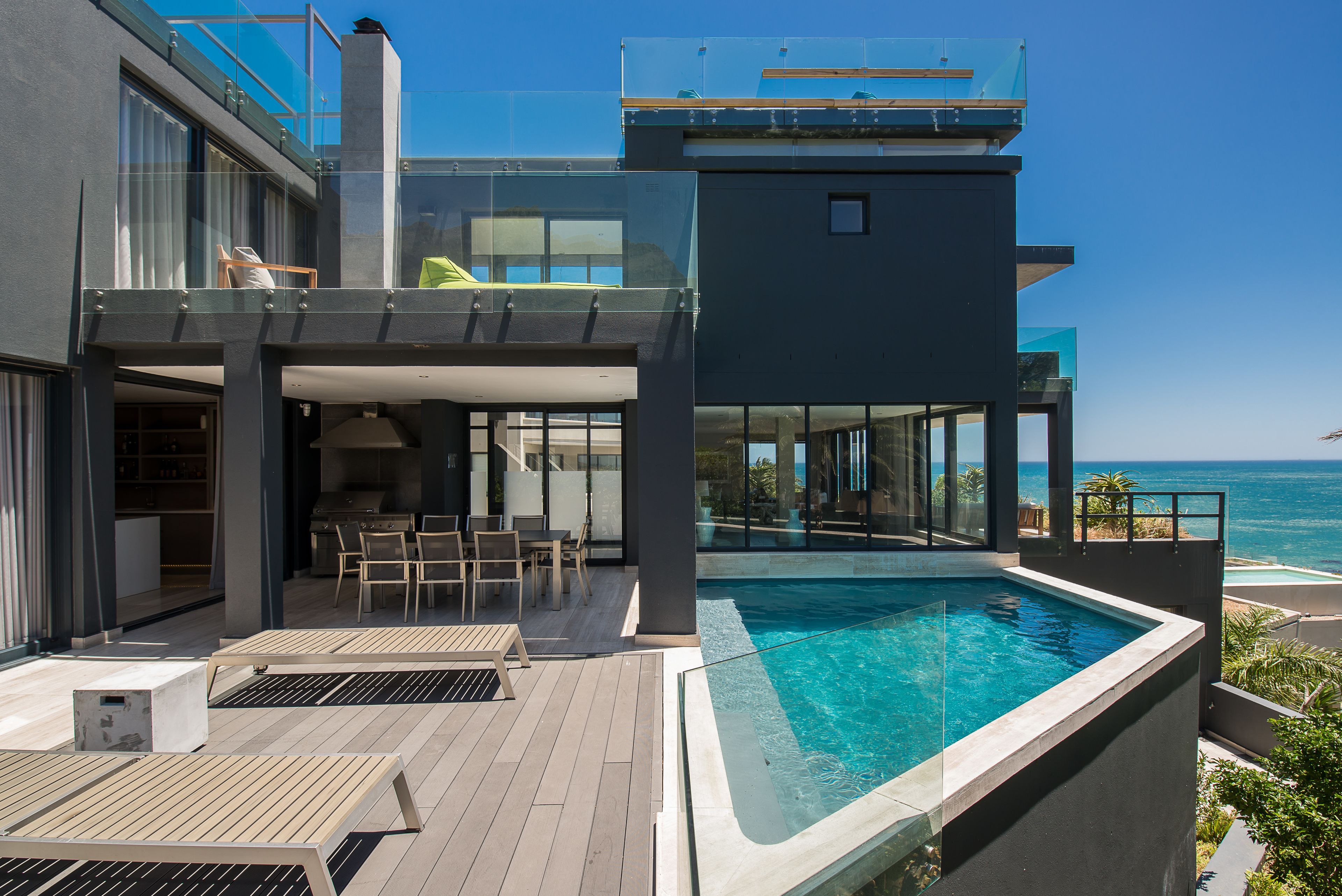 Living Hotel Lion's Eye