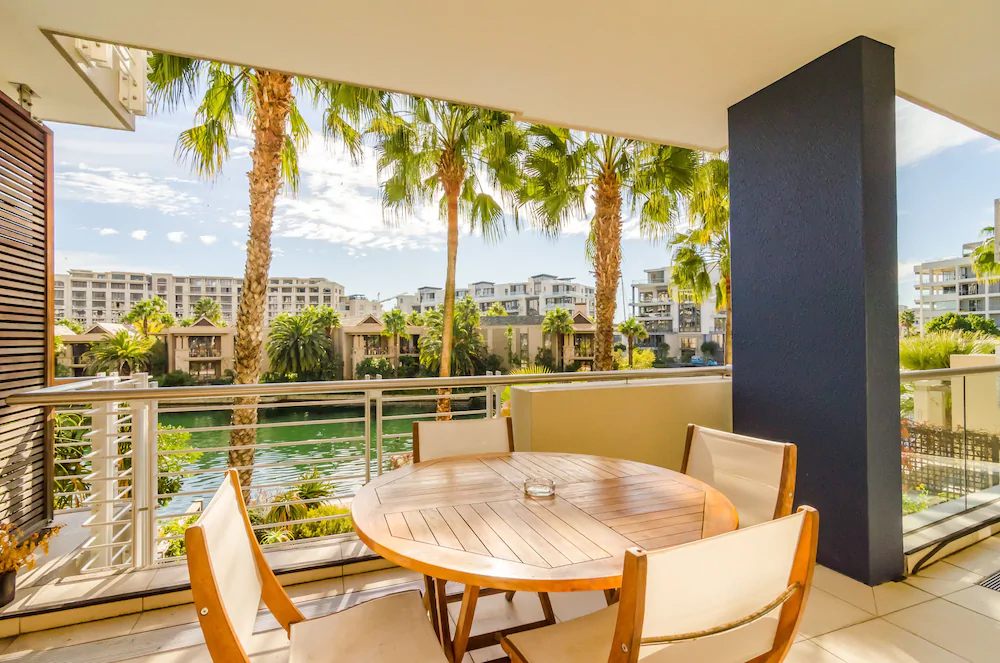 Marina Waterfront Apartments