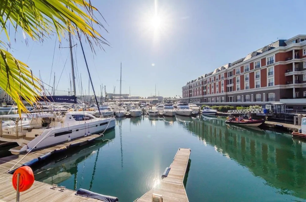 Marina Waterfront Apartments