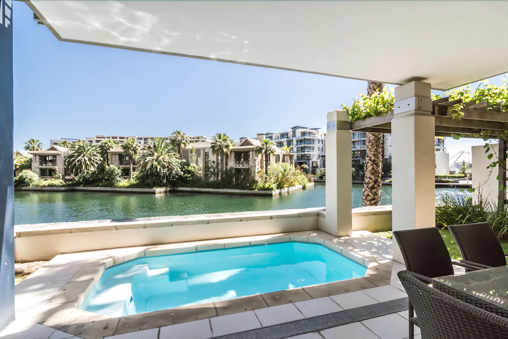 Marina Waterfront Apartments