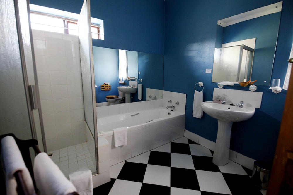 Mountain Manor Guest House