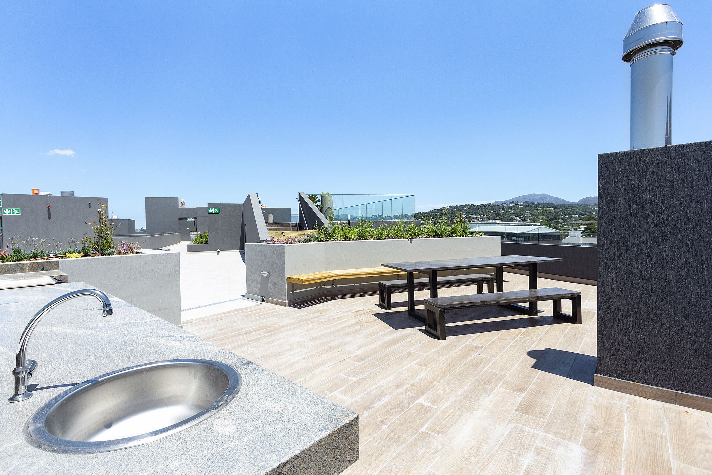 Newlands Peak Aparthotel by Totalstay
