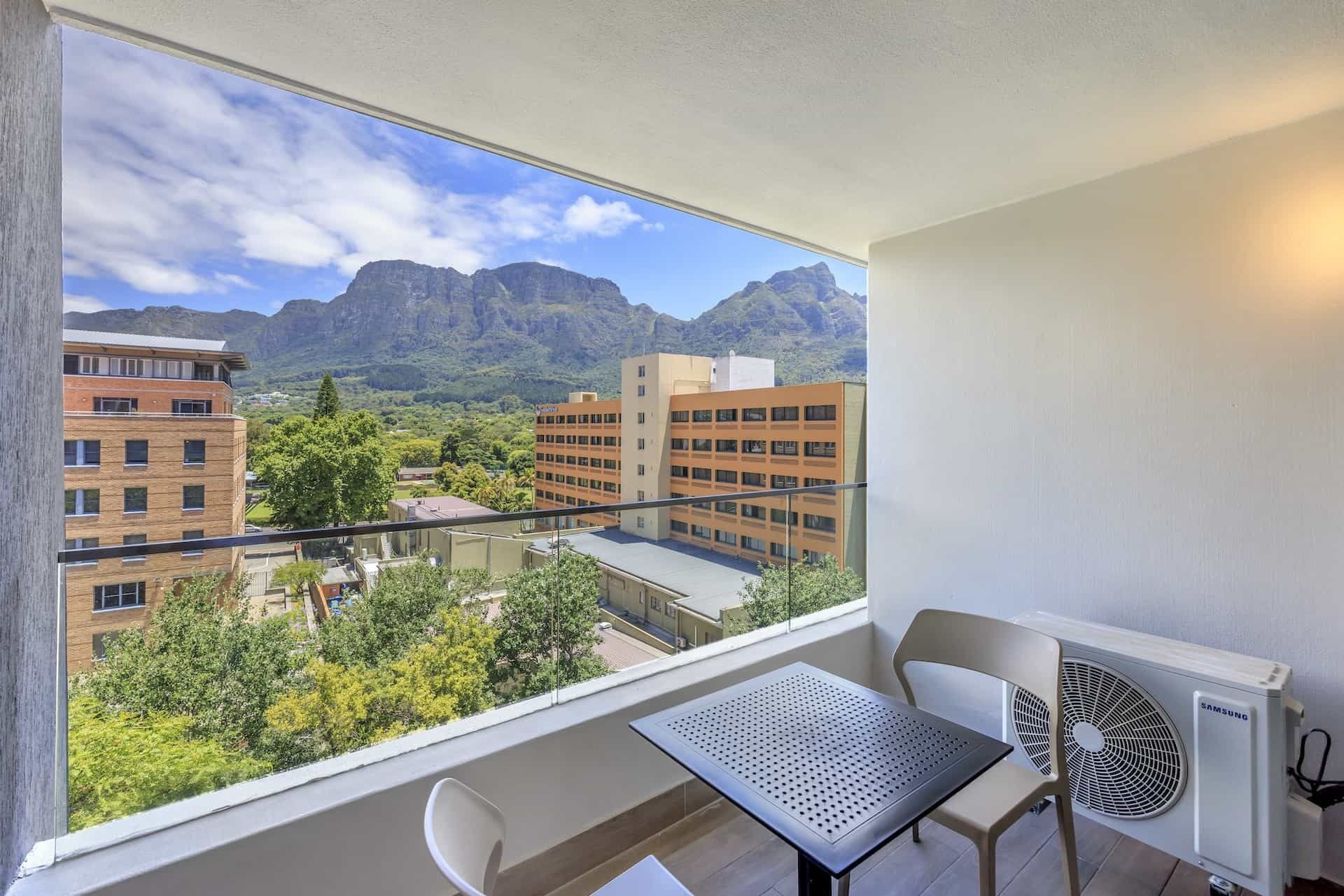 Newlands Peak Aparthotel by Totalstay