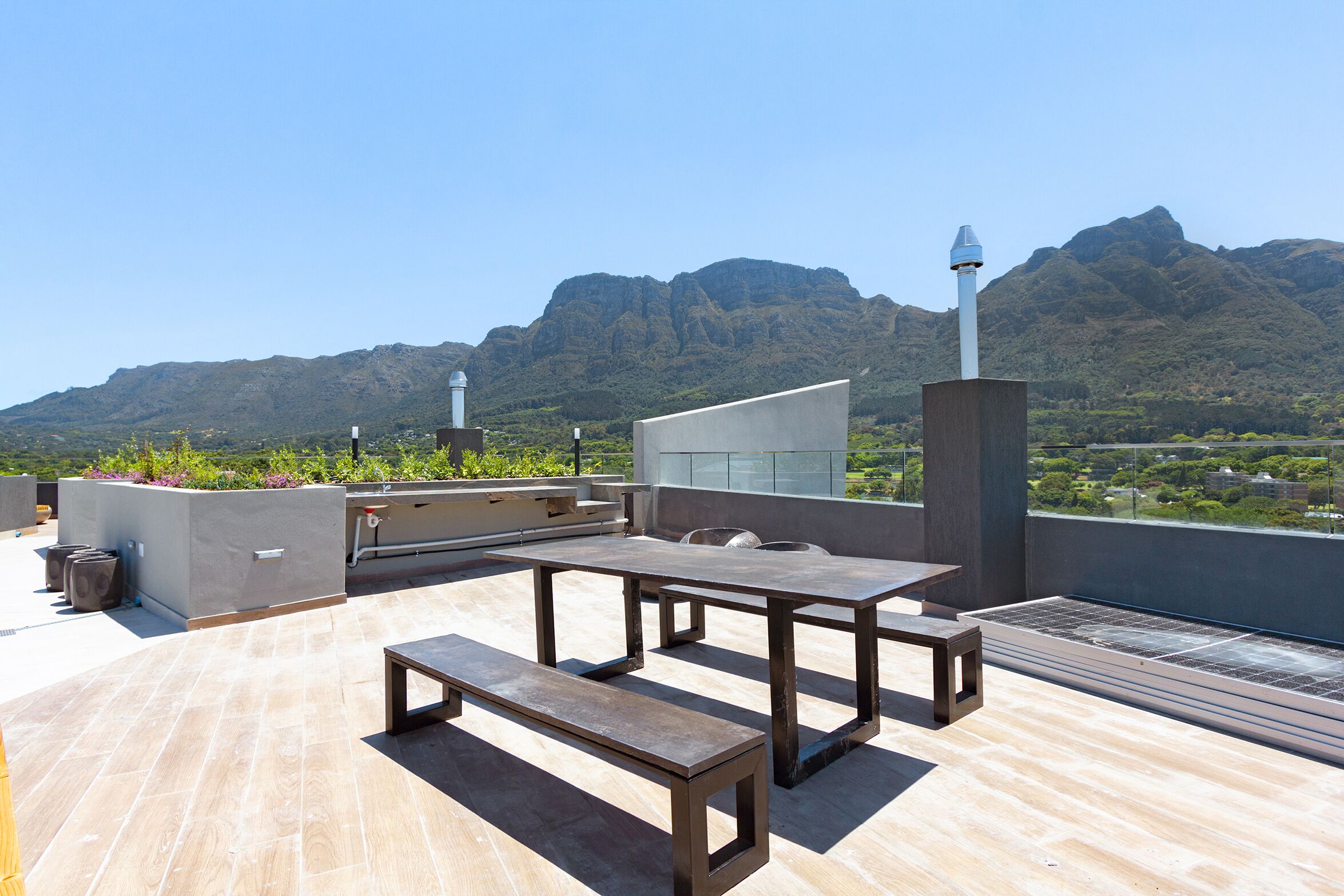 Newlands Peak Aparthotel by Totalstay