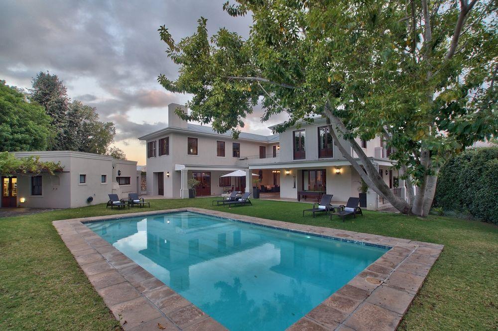 Nova Constantia Boutique Residence