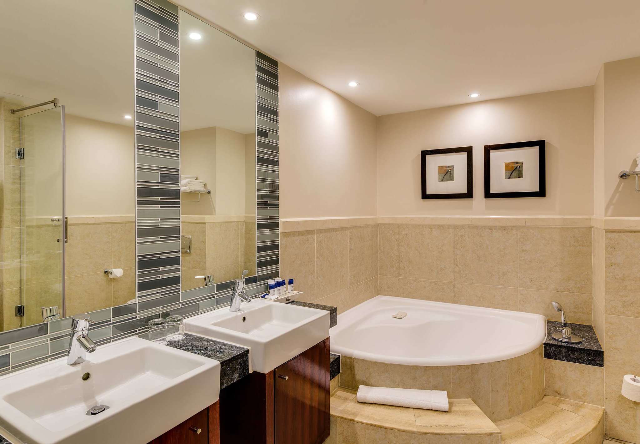 Protea Hotel Cape Town North Wharf