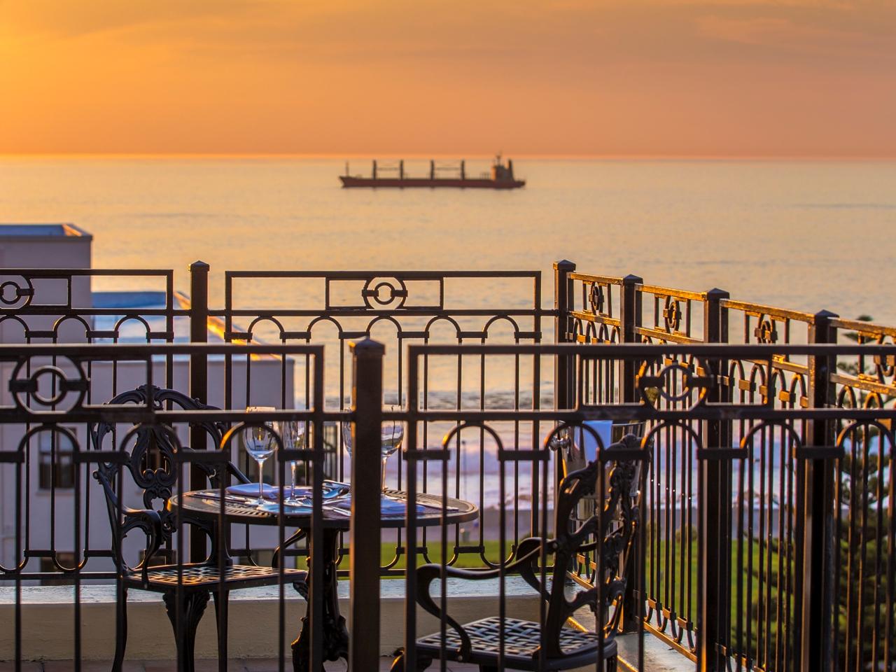 Radisson Blu Le Vendome Hotel