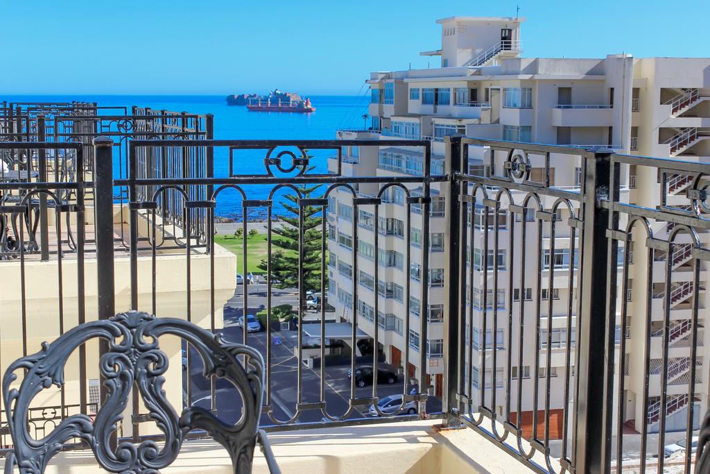 Radisson Blu Le Vendome Hotel