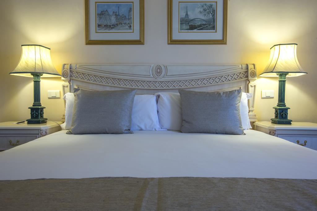 Radisson Blu Le Vendome Hotel