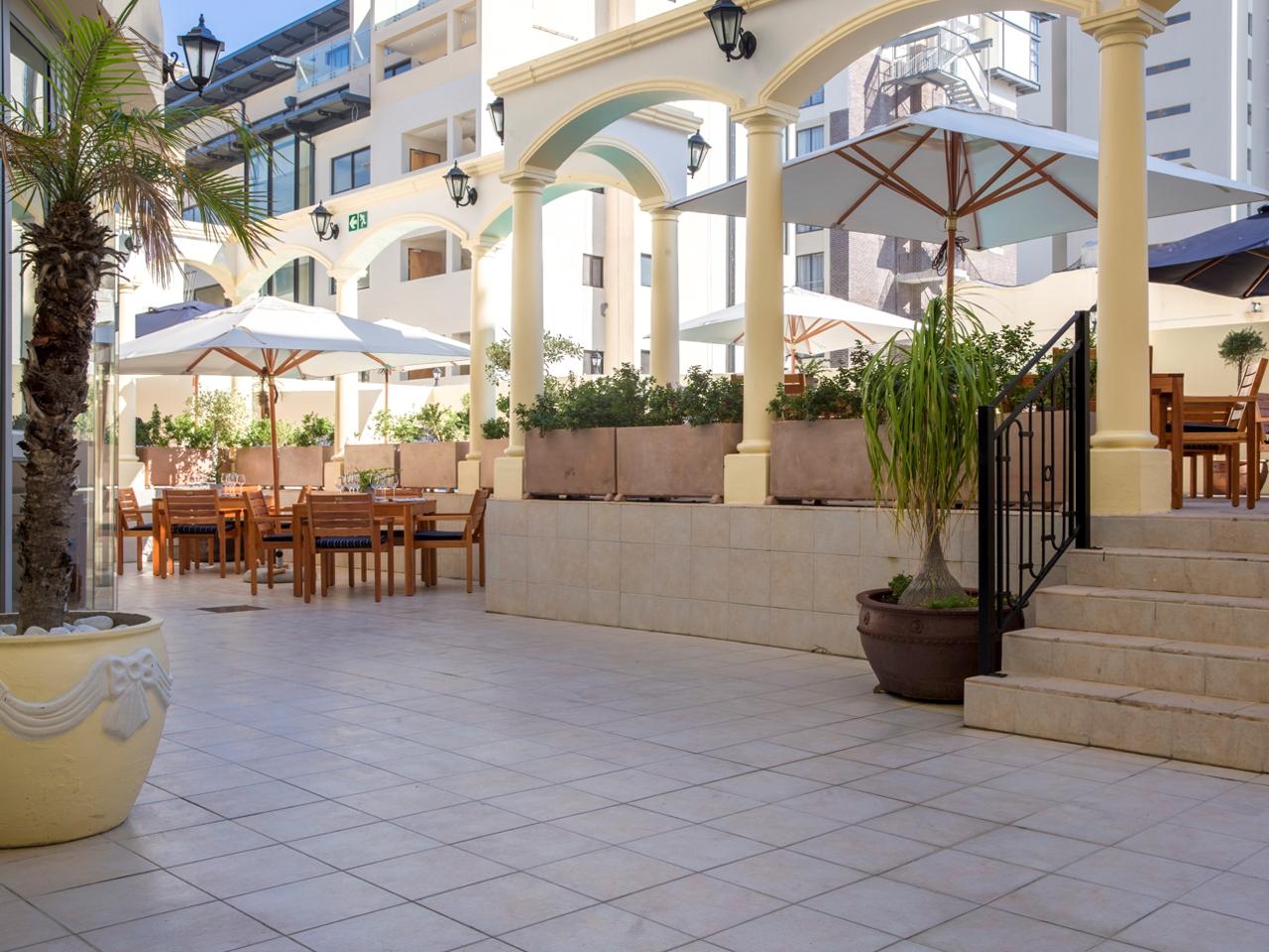 Radisson Blu Le Vendome Hotel