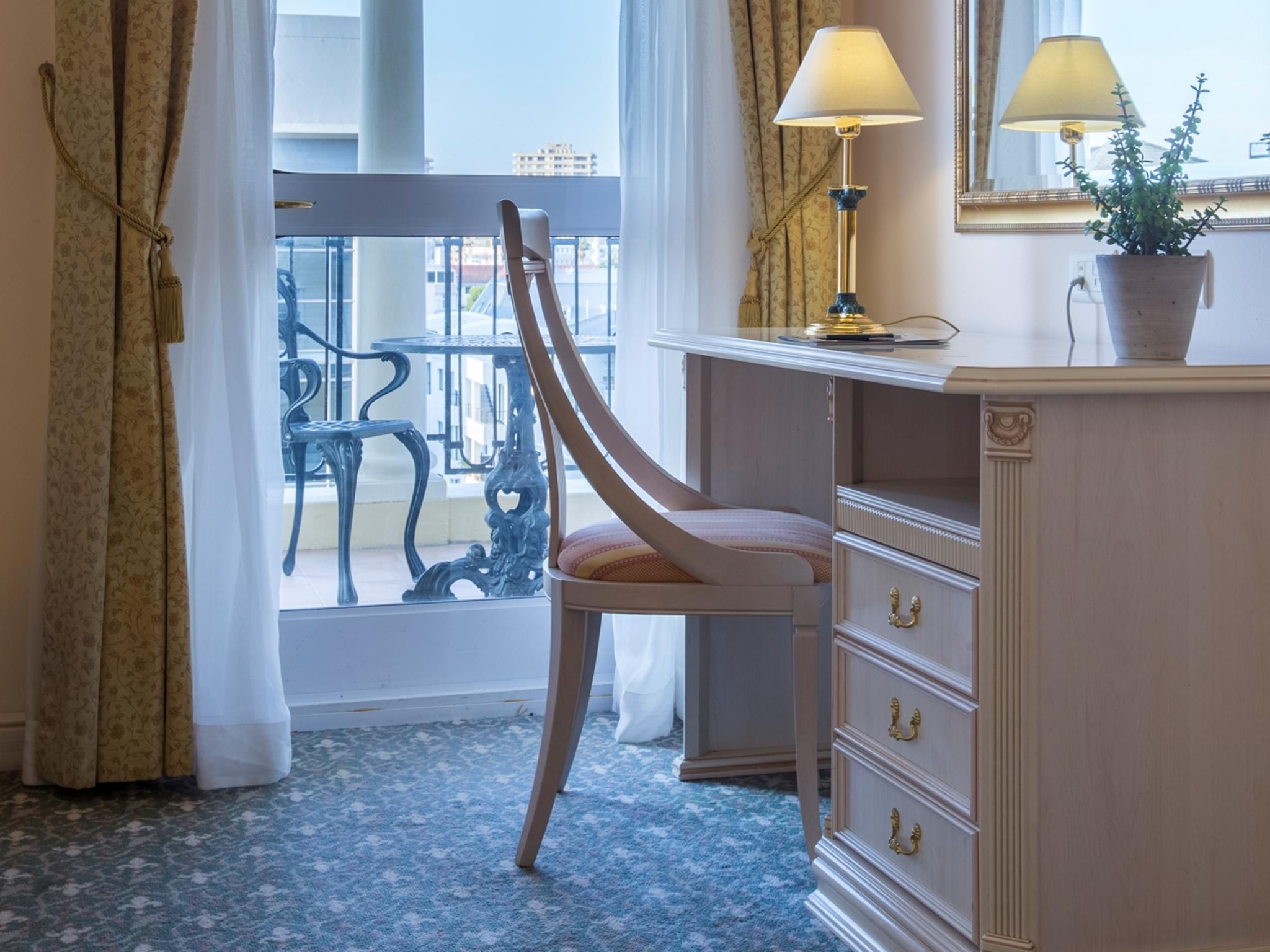 Radisson Blu Le Vendome Hotel