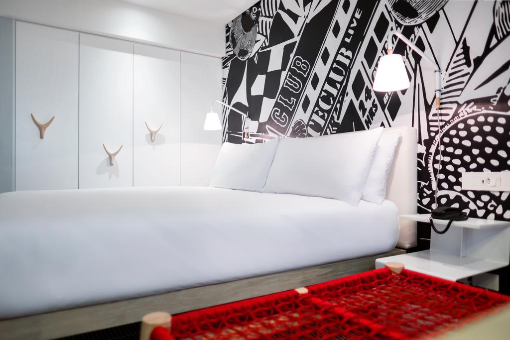 Radisson Red Cape Town