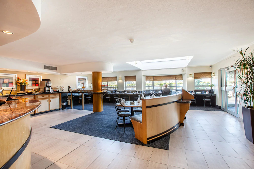 Road Lodge N1 City