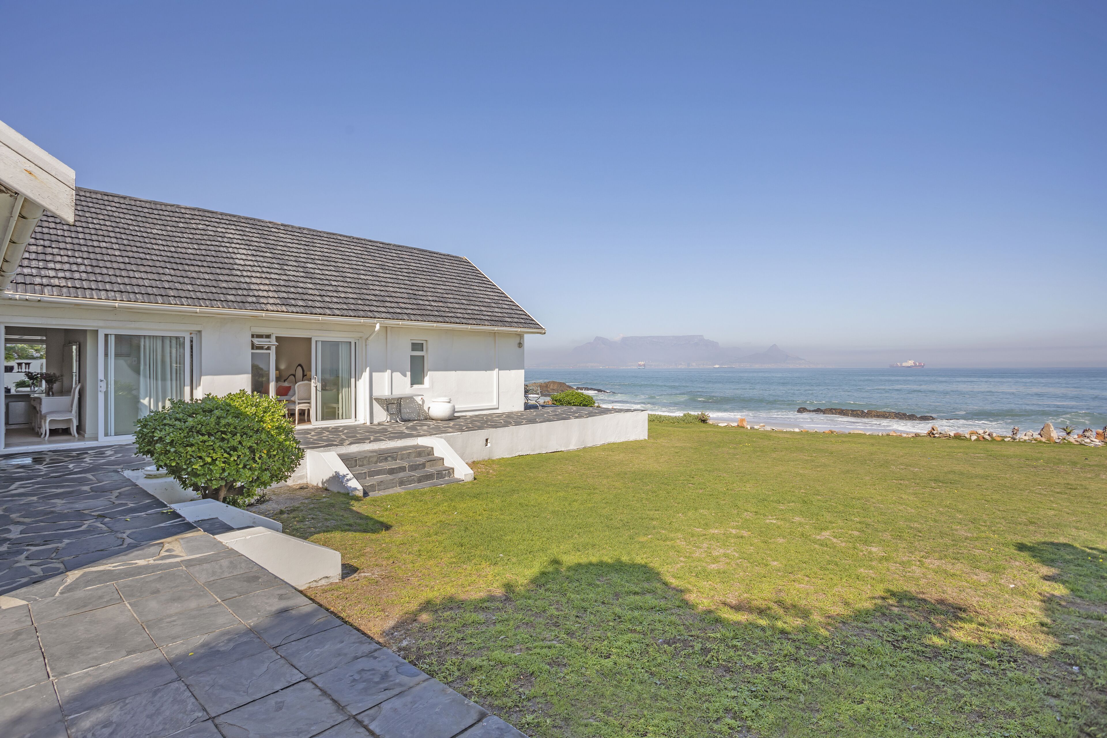 Rockhaven On The Beach