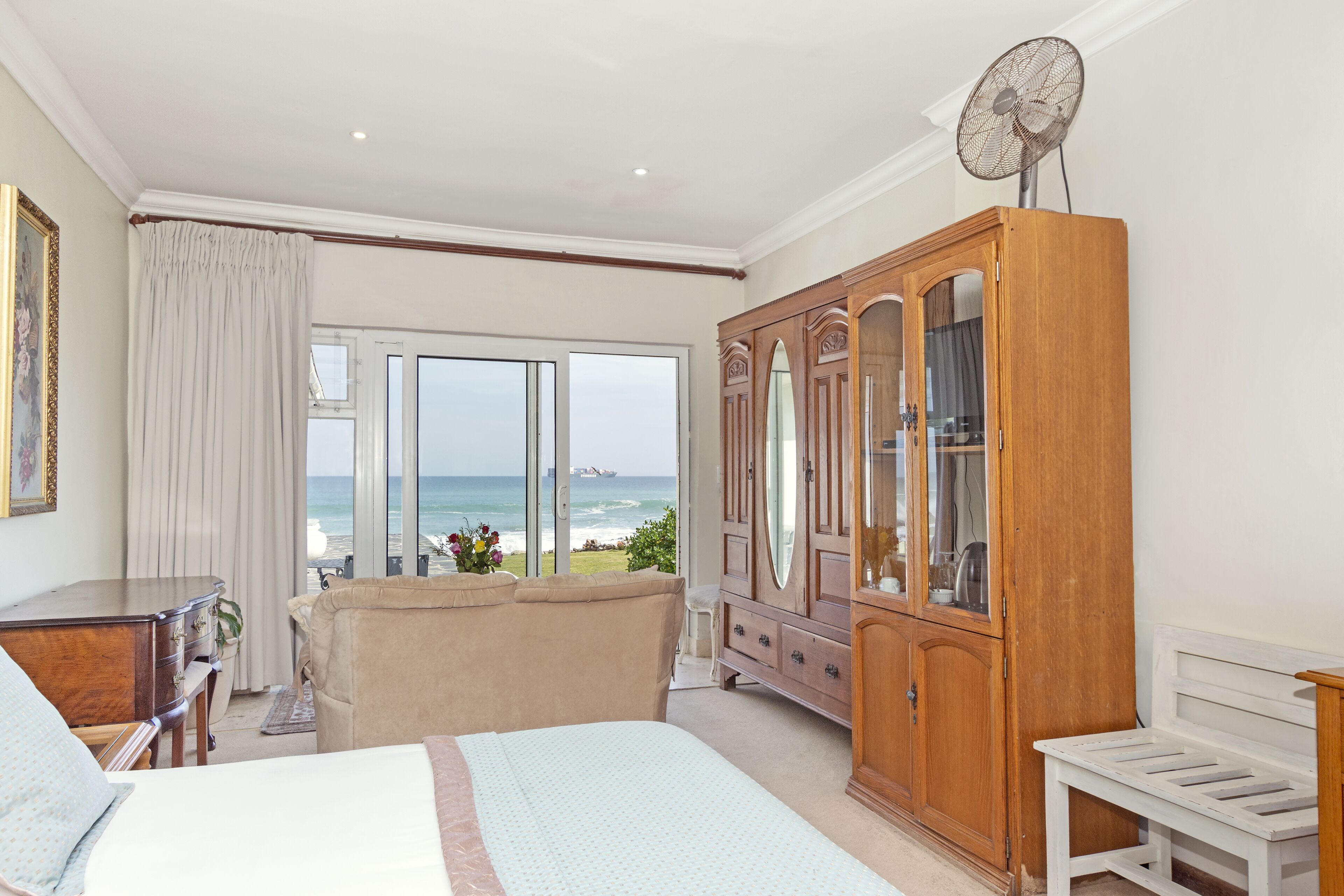 Rockhaven On The Beach