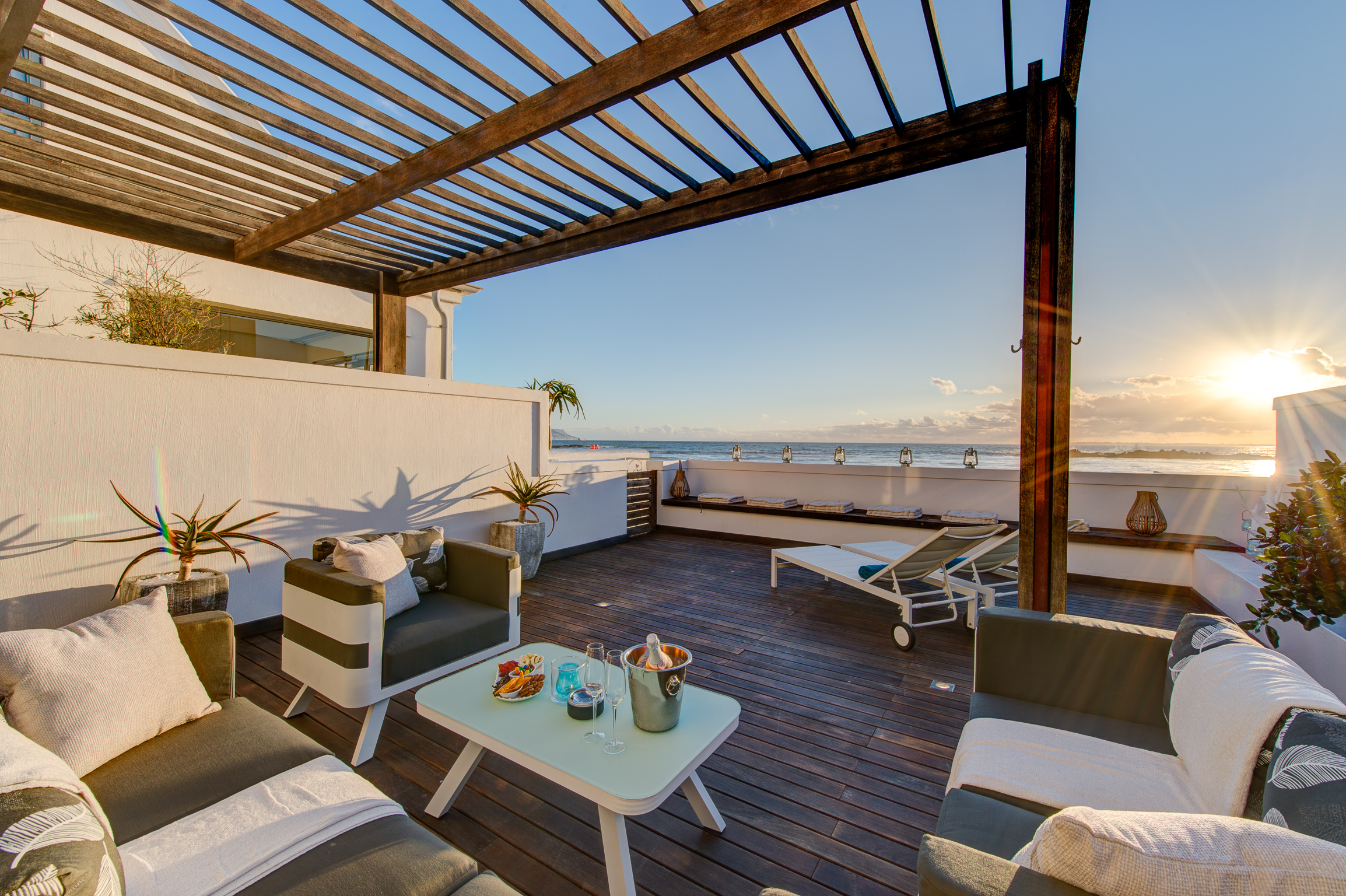 Santa Maria Beach House And Spa