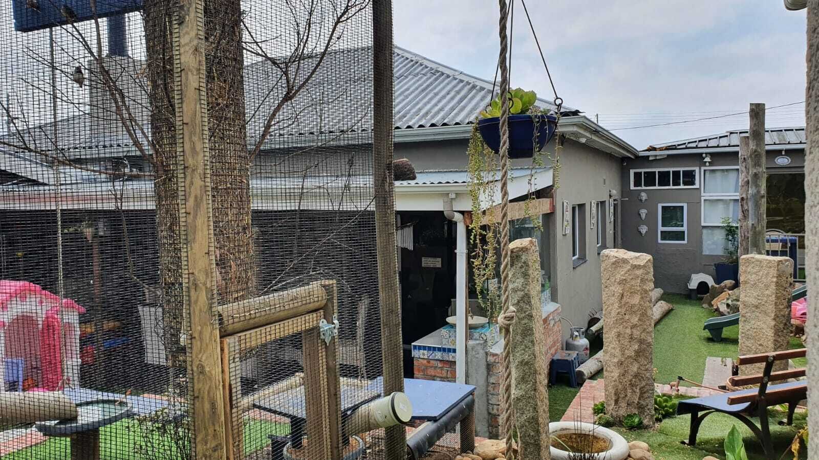 S-Cape Holiday Homes