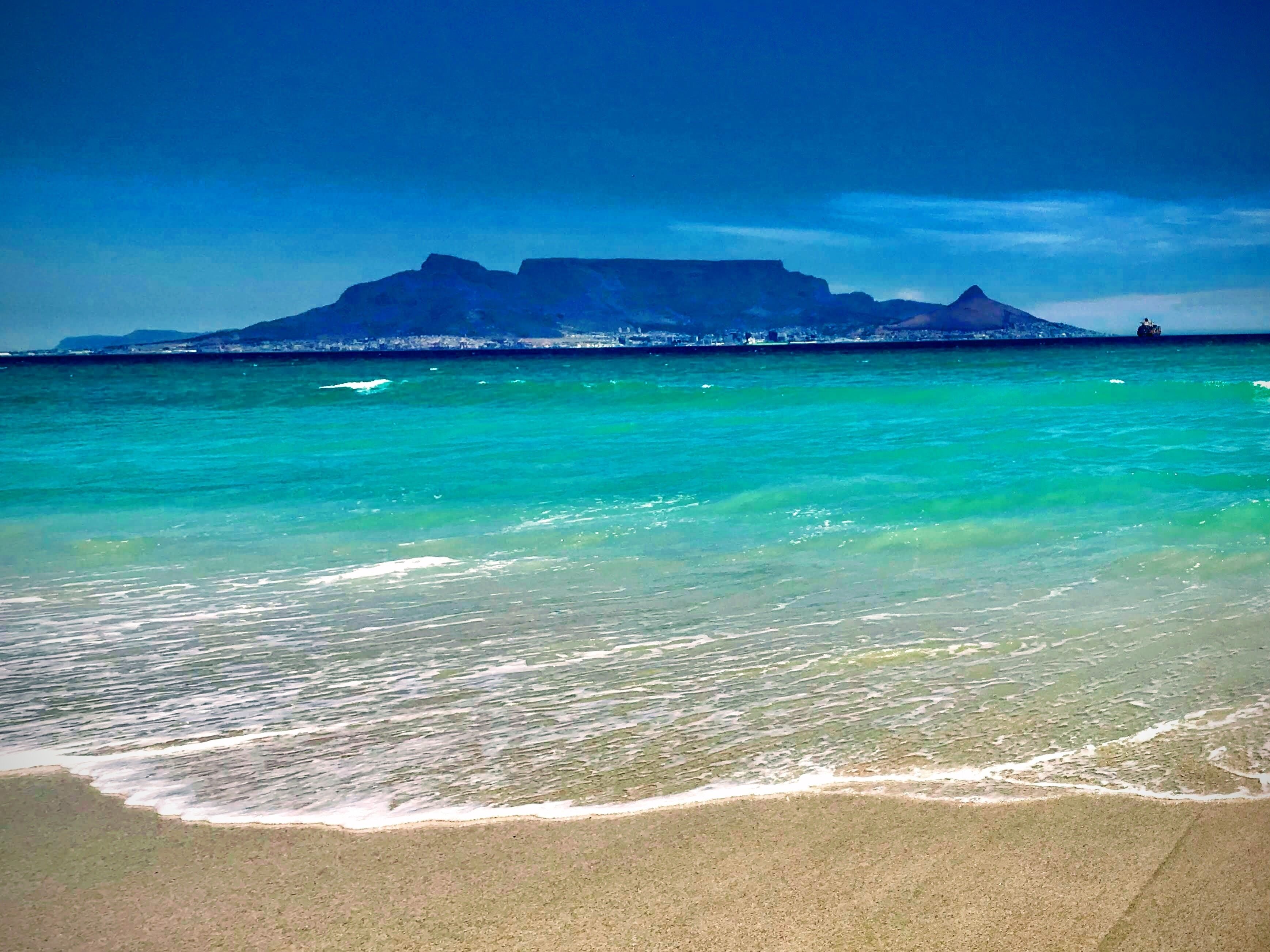 Sea Breeze Bloubergstrand