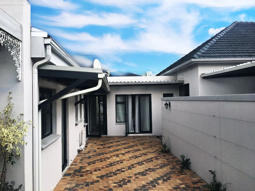 Selton Guest House