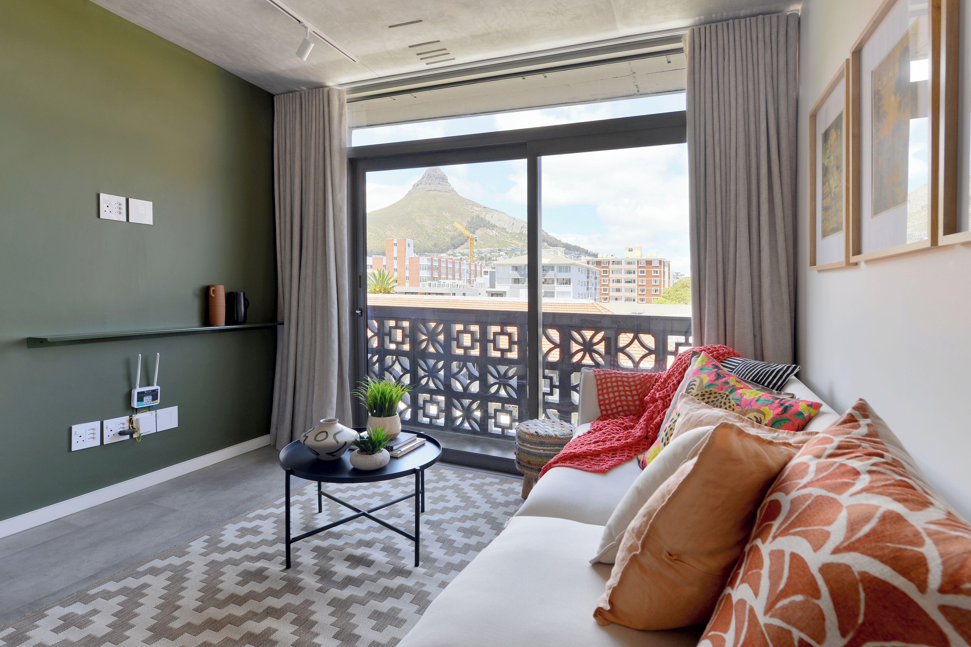 SIX ON N - Fluent Luxury Serviced Apartments