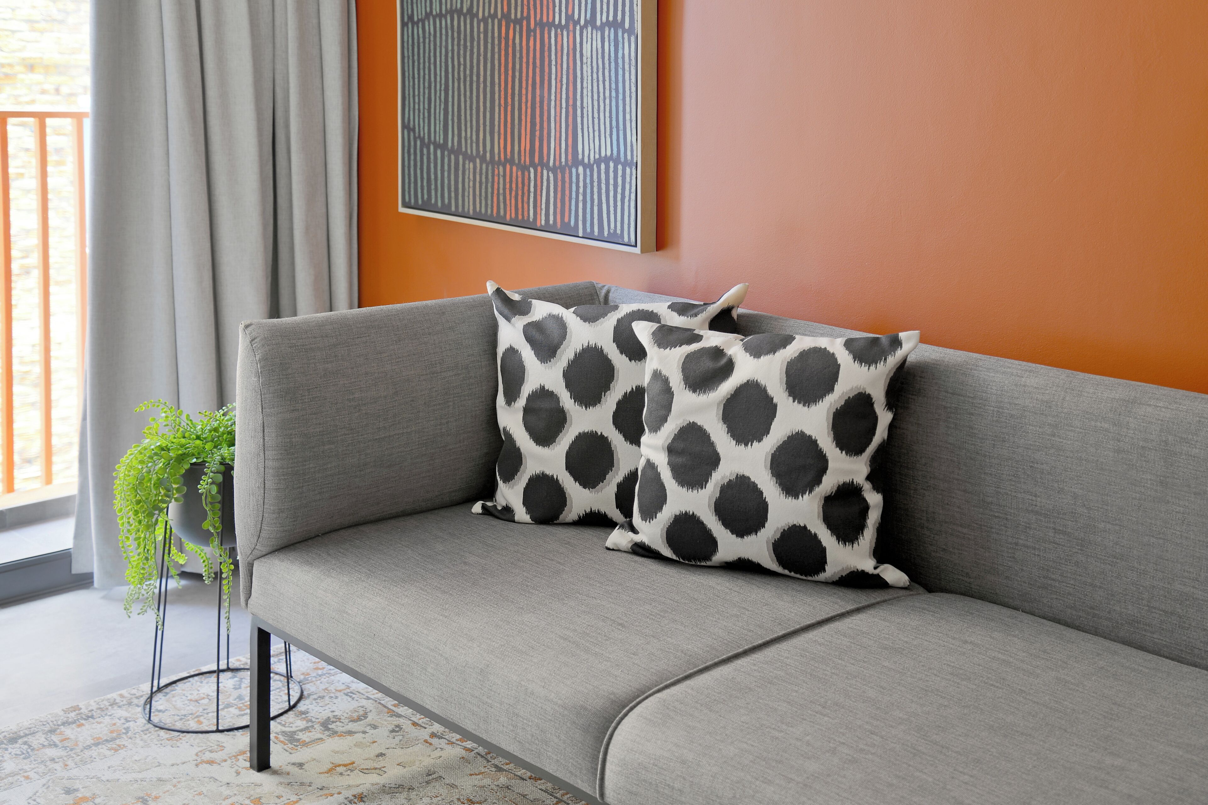 SIX ON N - Fluent Luxury Serviced Apartments