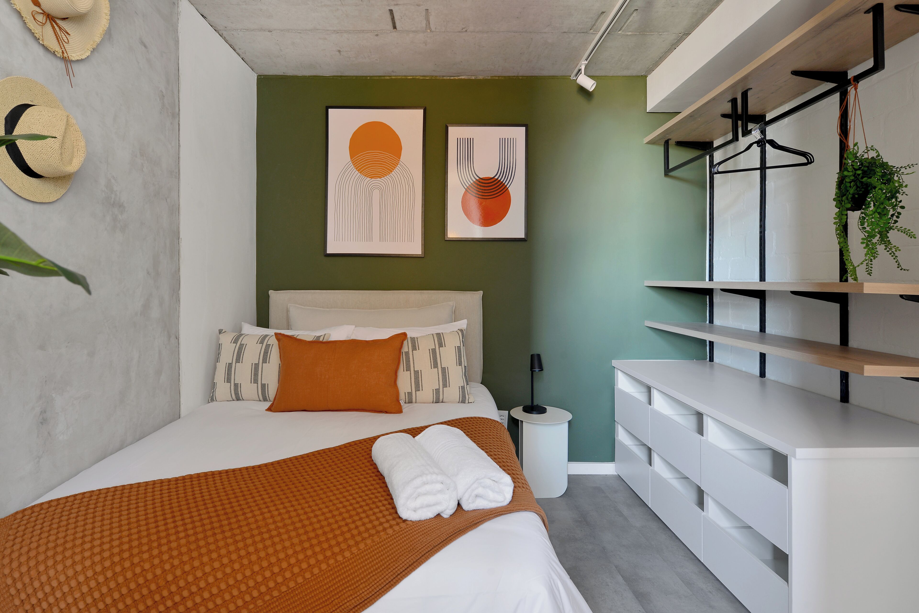 SIX ON N - Fluent Luxury Serviced Apartments
