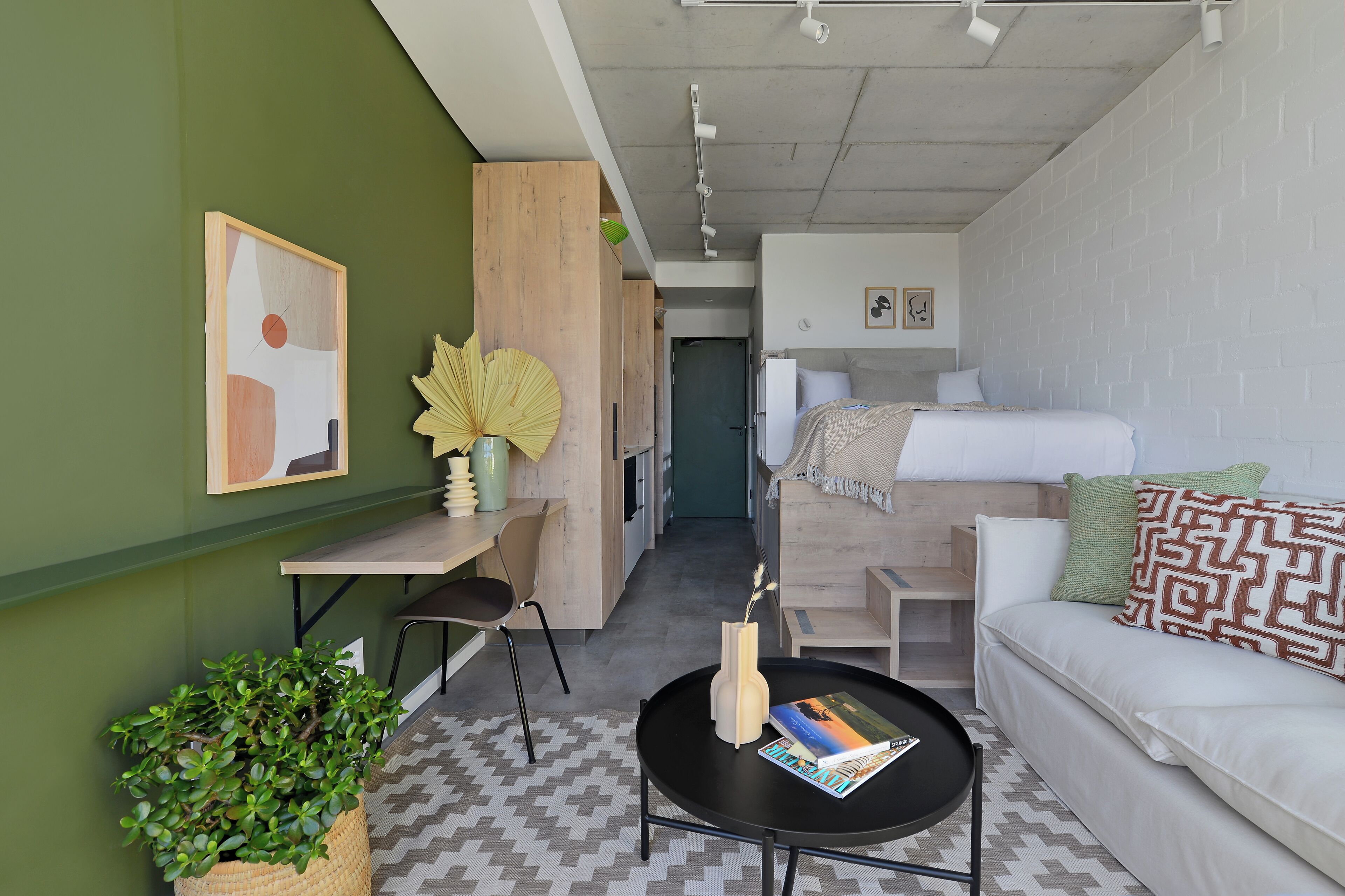 SIX ON N - Fluent Luxury Serviced Apartments