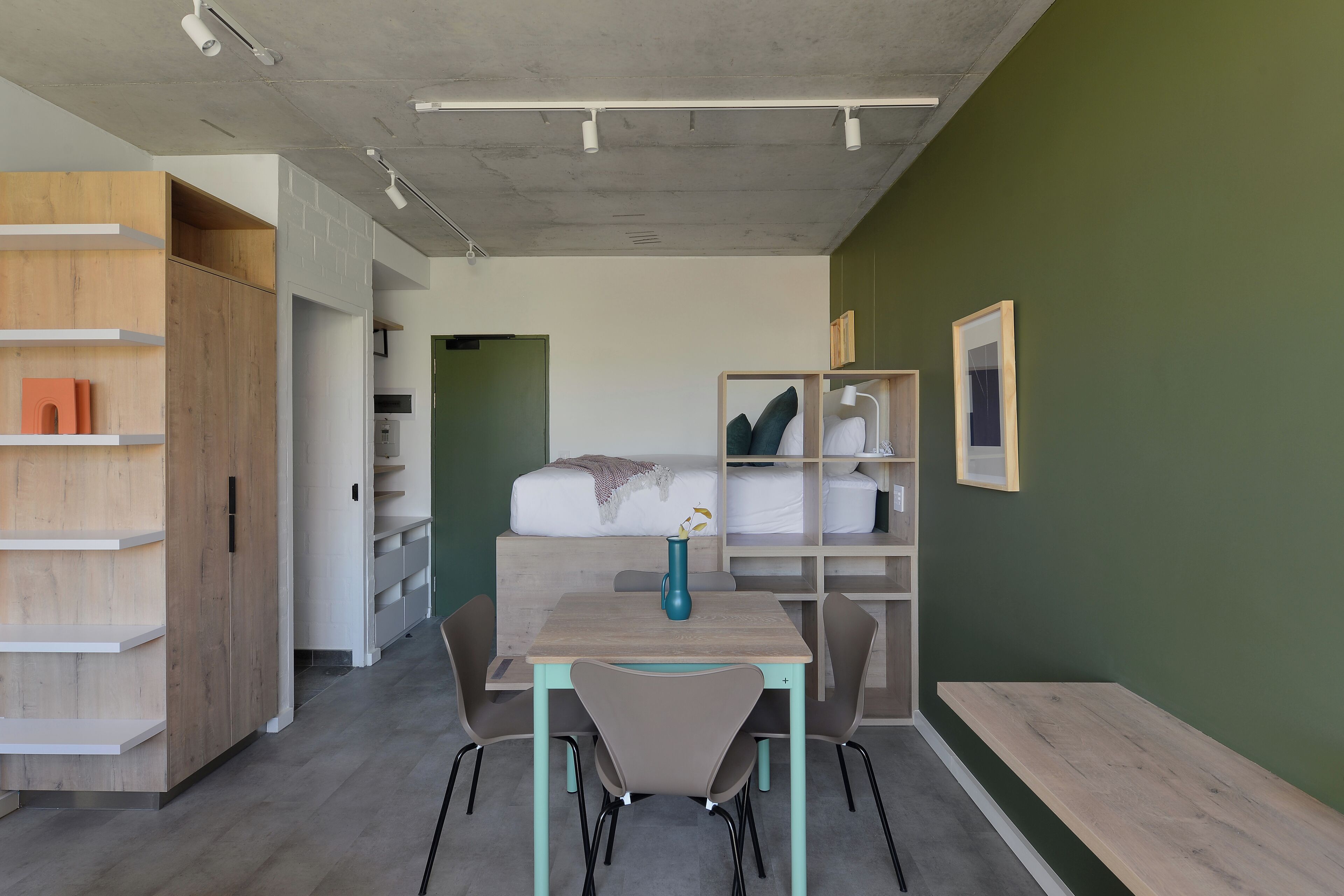 SIX ON N - Fluent Luxury Serviced Apartments