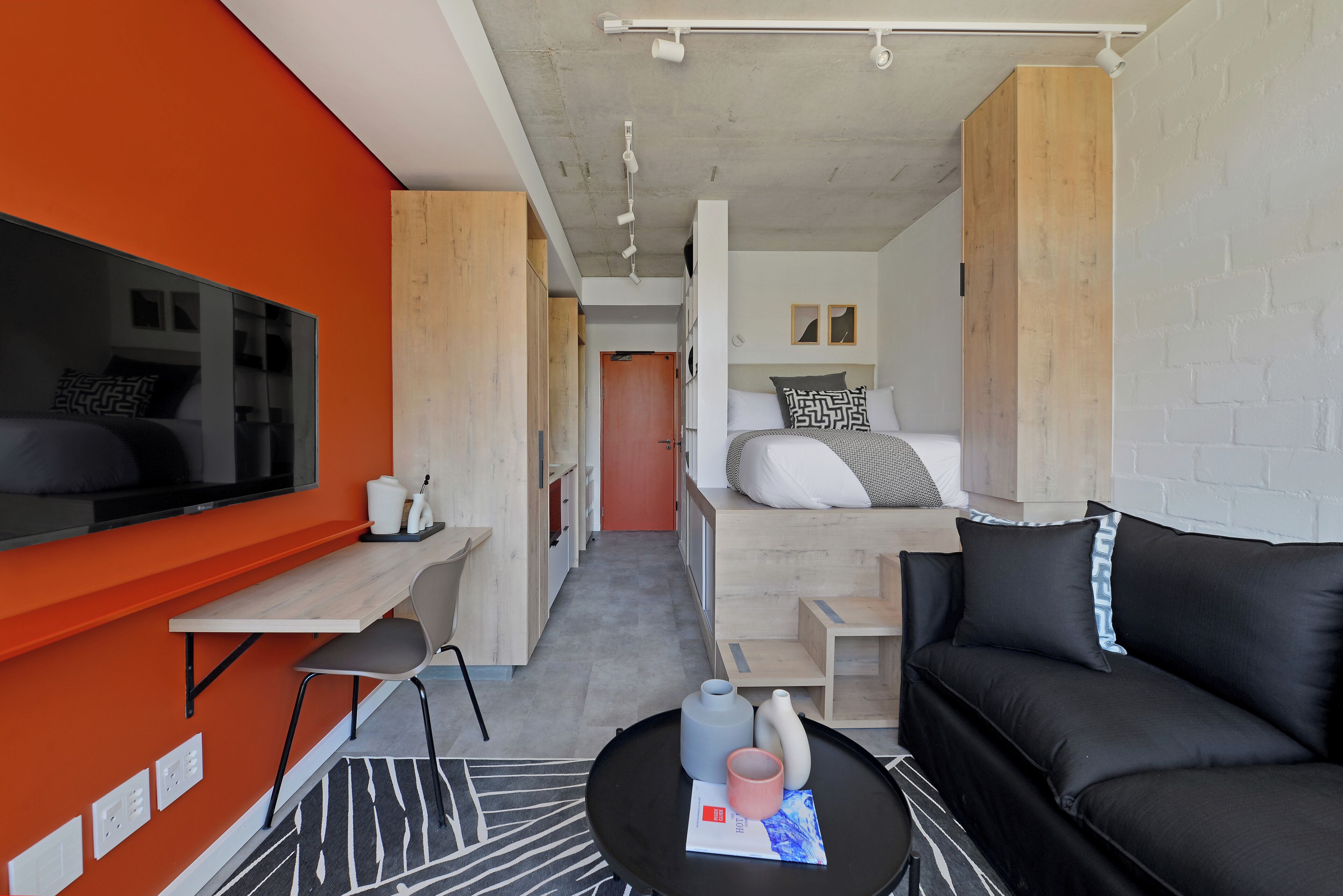 SIX ON N - Fluent Luxury Serviced Apartments