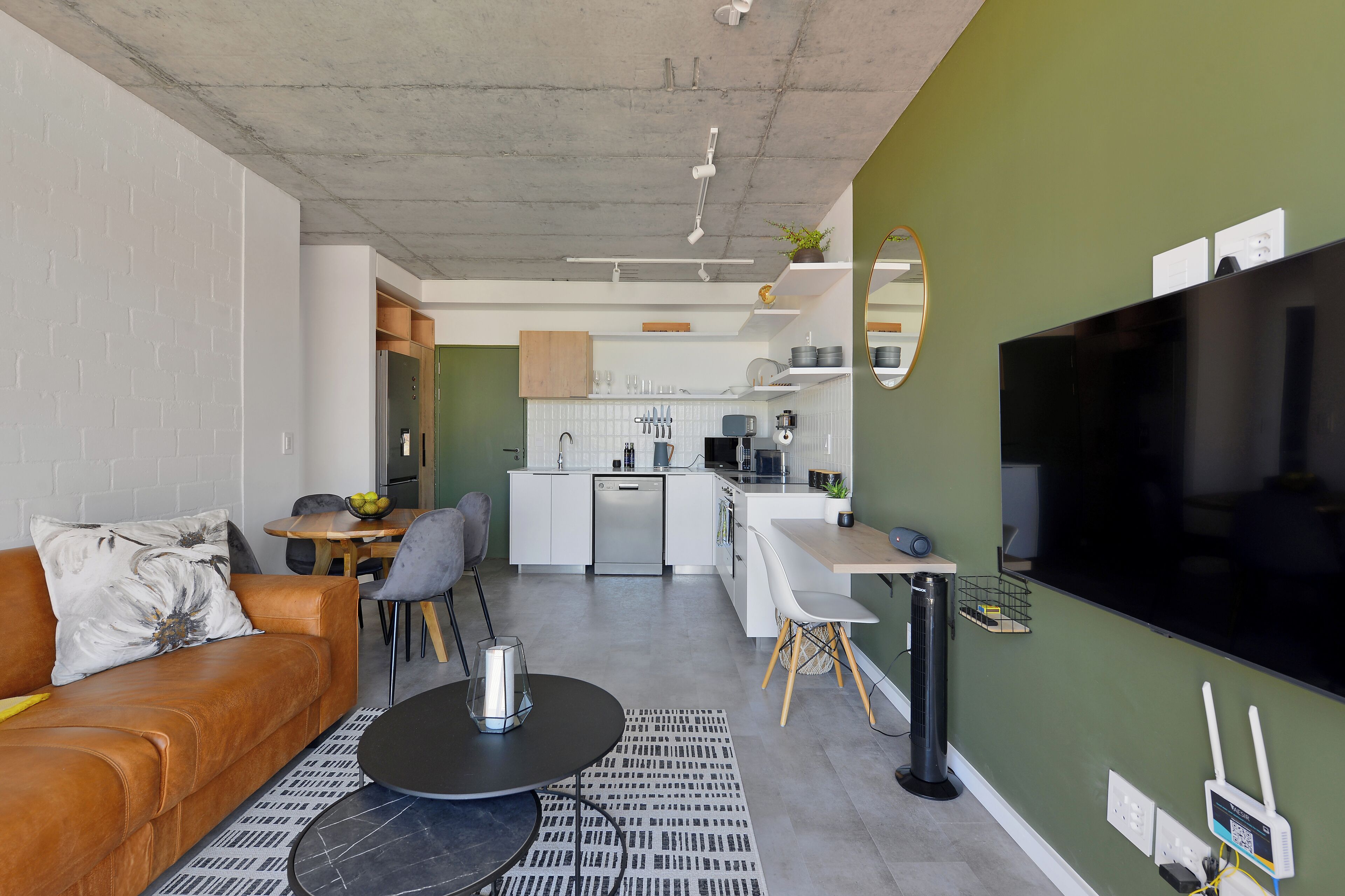 SIX ON N - Fluent Luxury Serviced Apartments