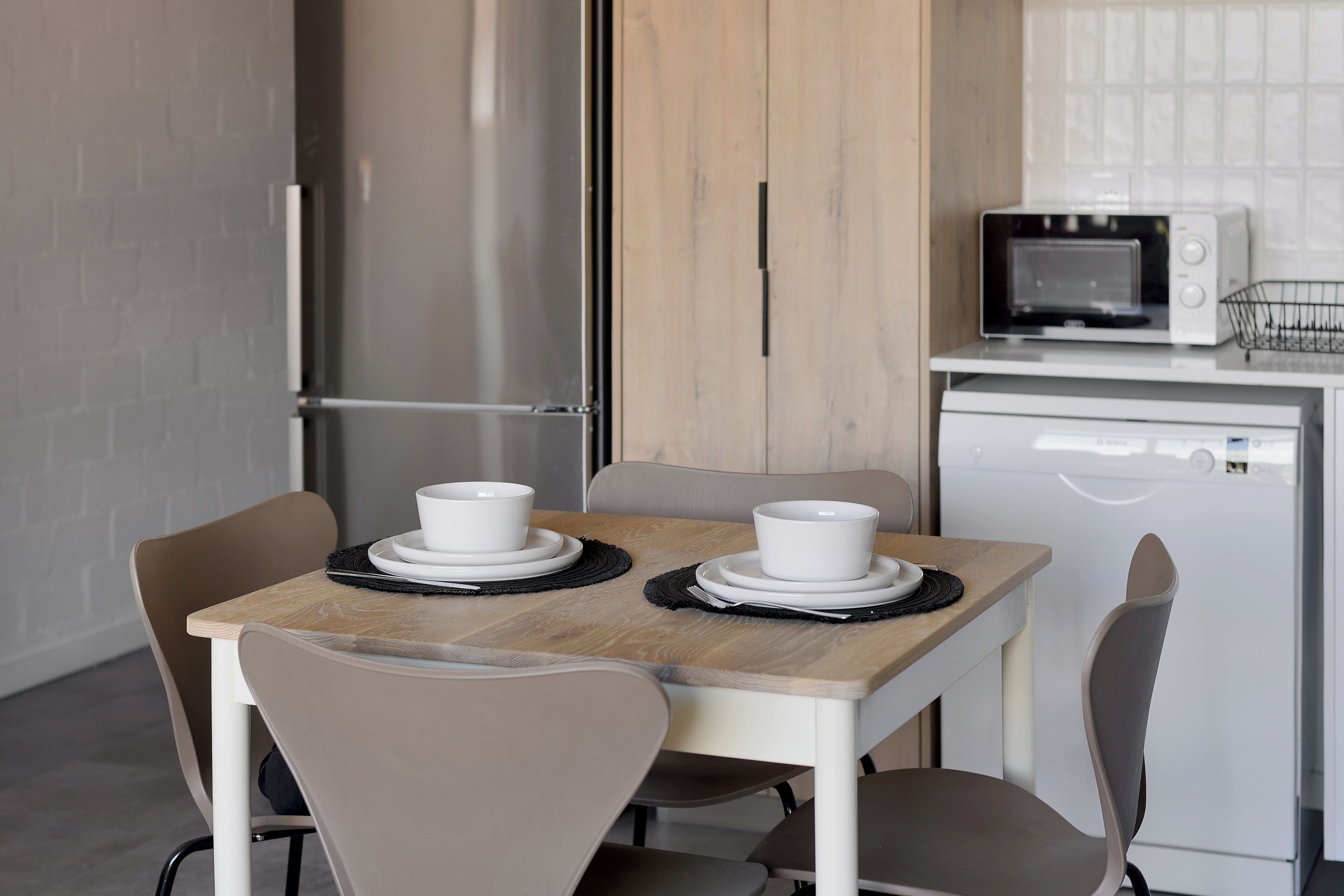 SIX ON N - Fluent Luxury Serviced Apartments