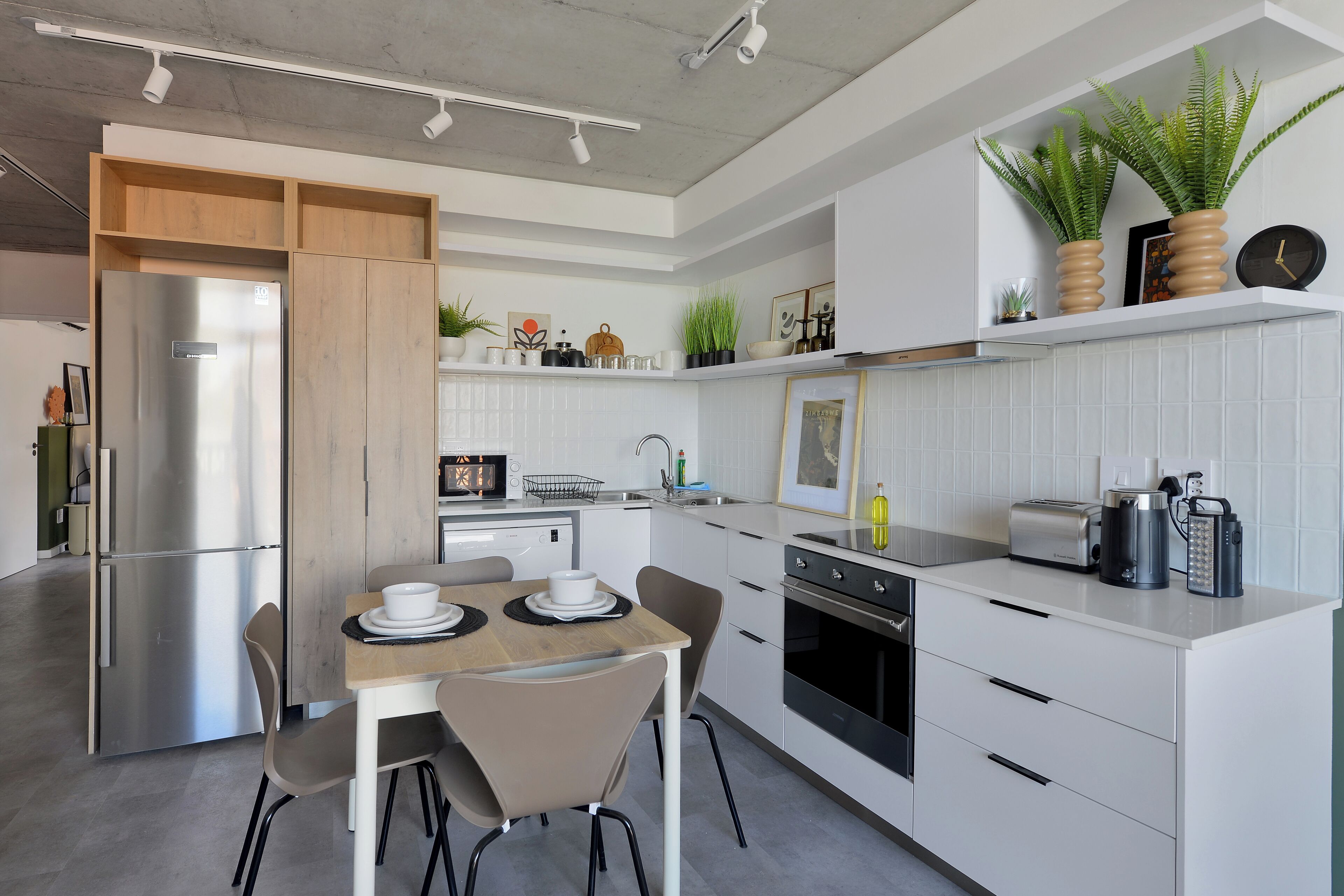 SIX ON N - Fluent Luxury Serviced Apartments