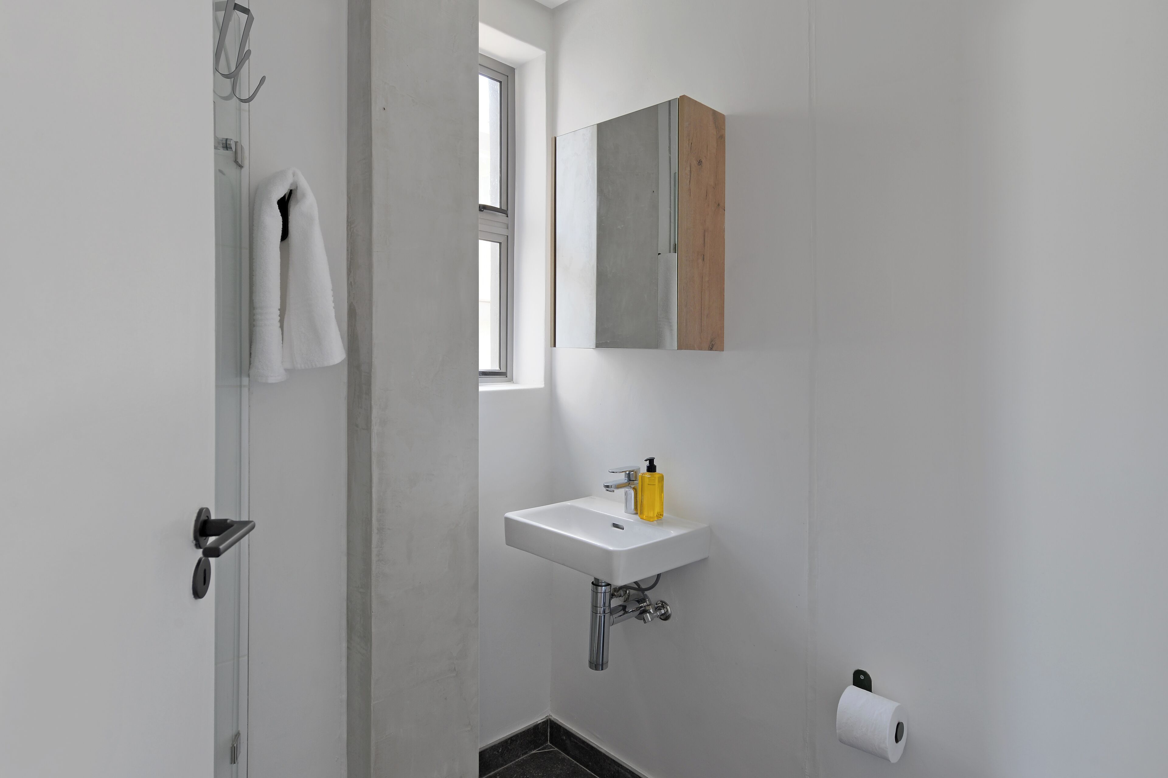 SIX ON N - Fluent Luxury Serviced Apartments