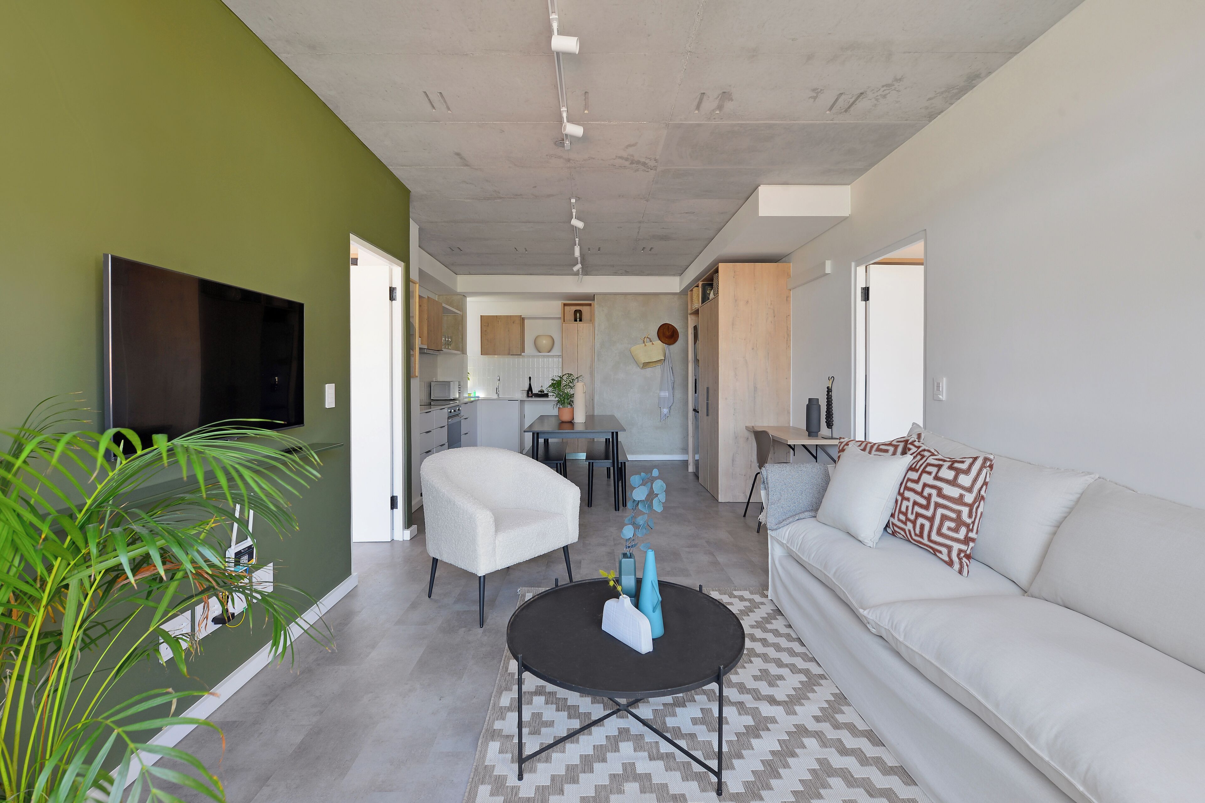 SIX ON N - Fluent Luxury Serviced Apartments