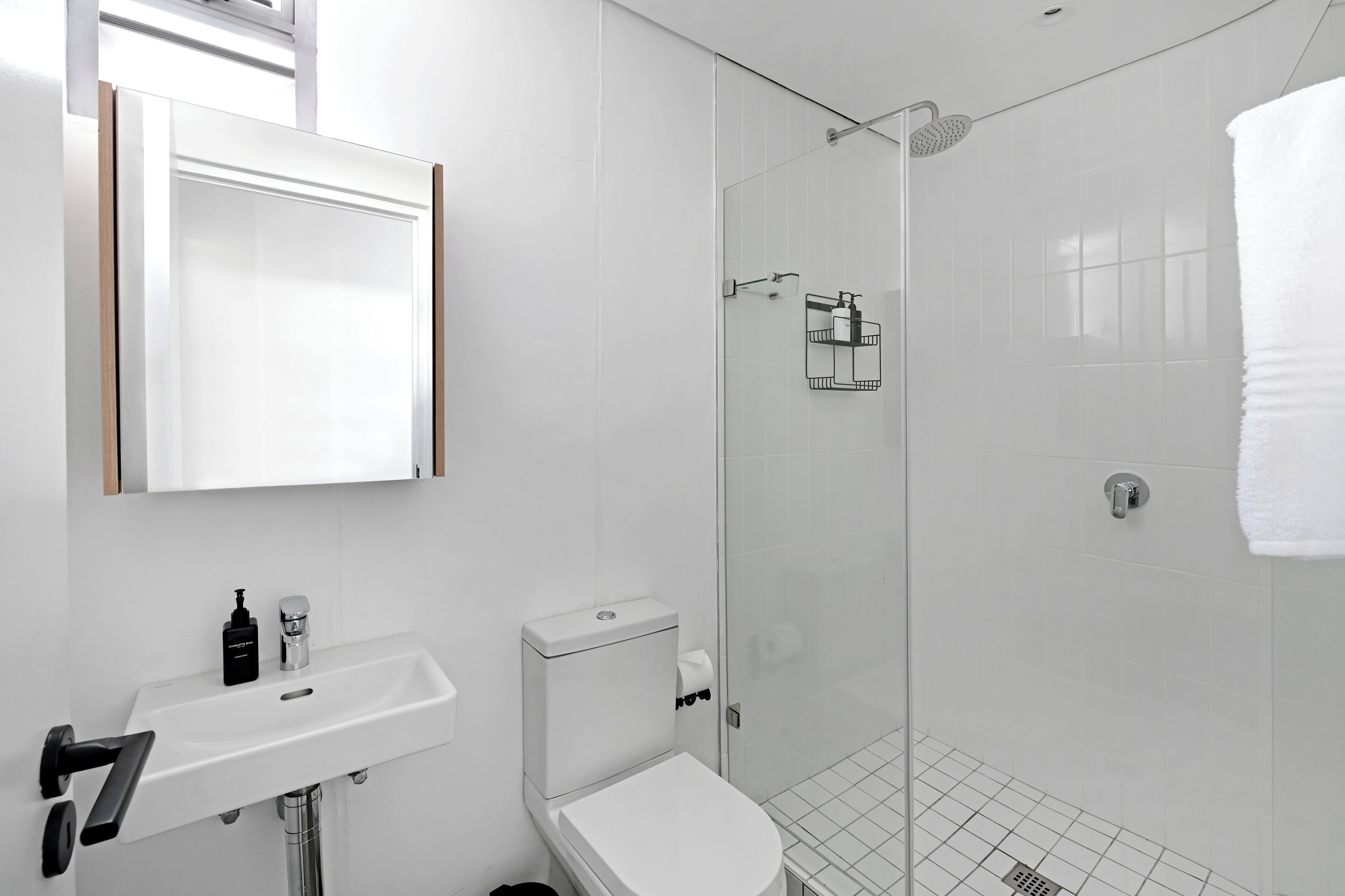 SIX ON N - Fluent Luxury Serviced Apartments