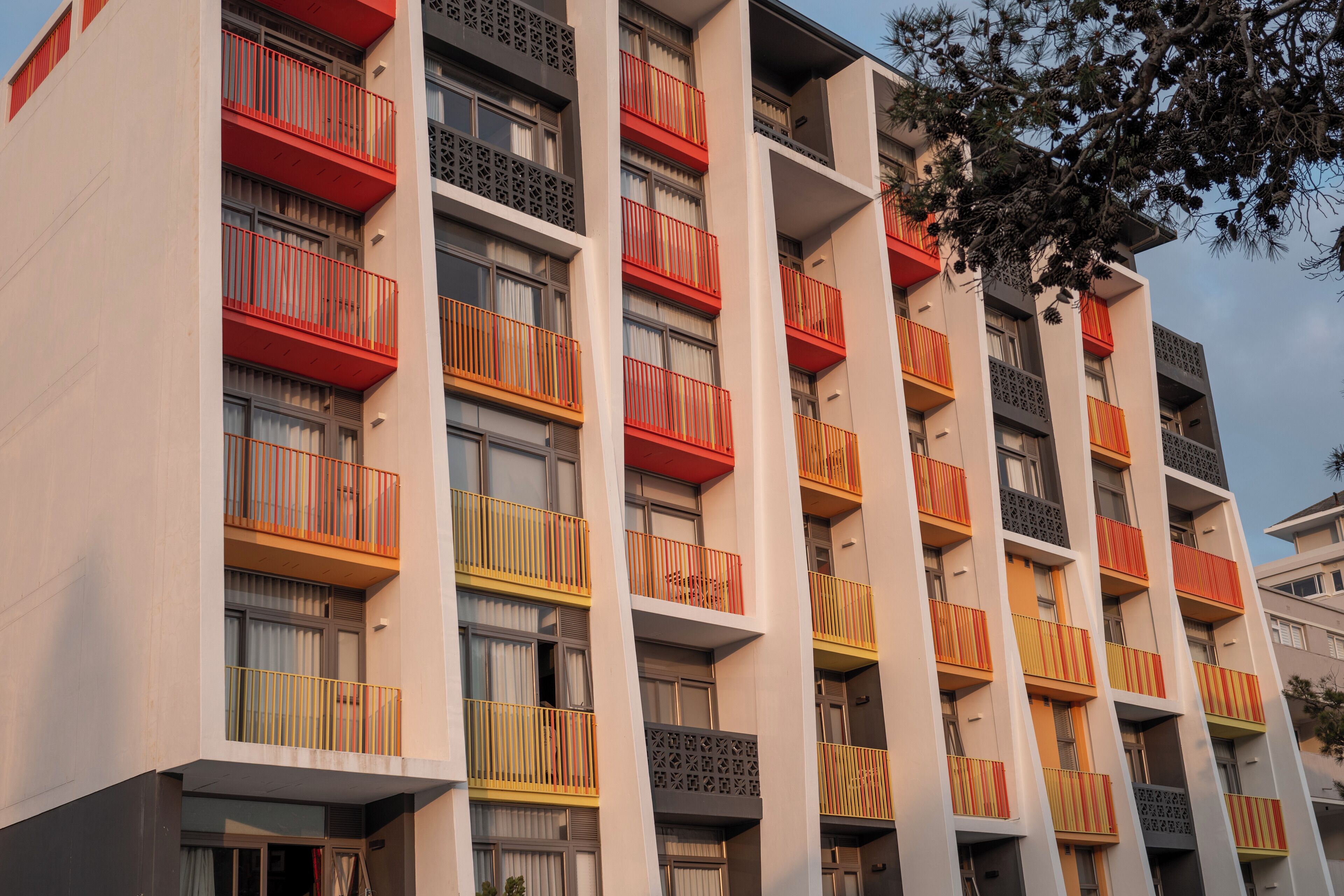 SIX ON N - Fluent Luxury Serviced Apartments