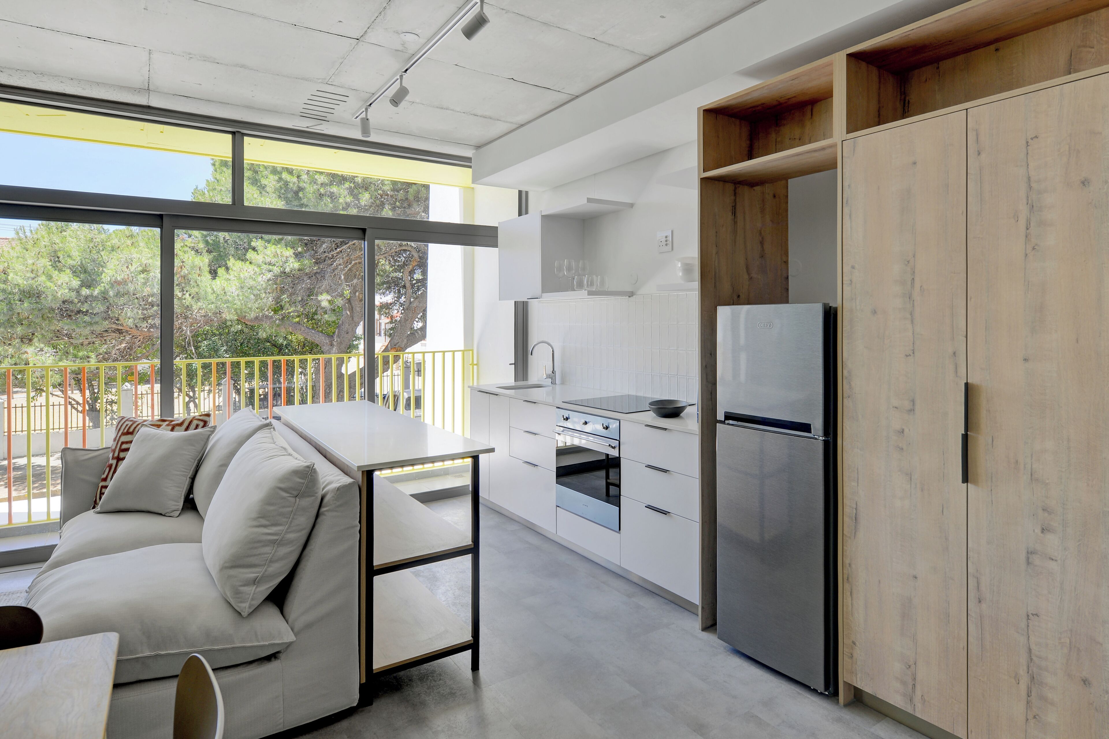SIX ON N - Fluent Luxury Serviced Apartments