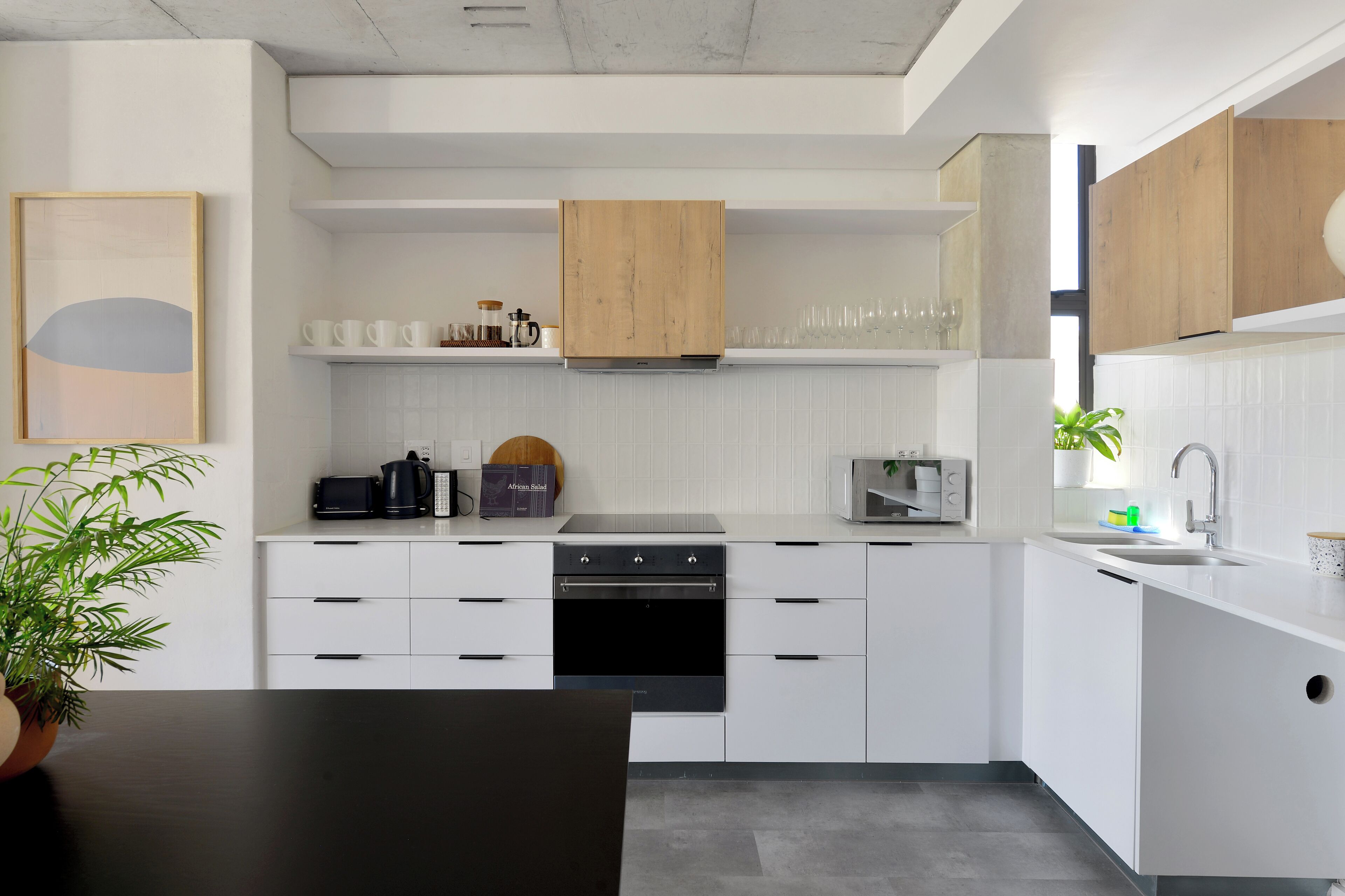 SIX ON N - Fluent Luxury Serviced Apartments