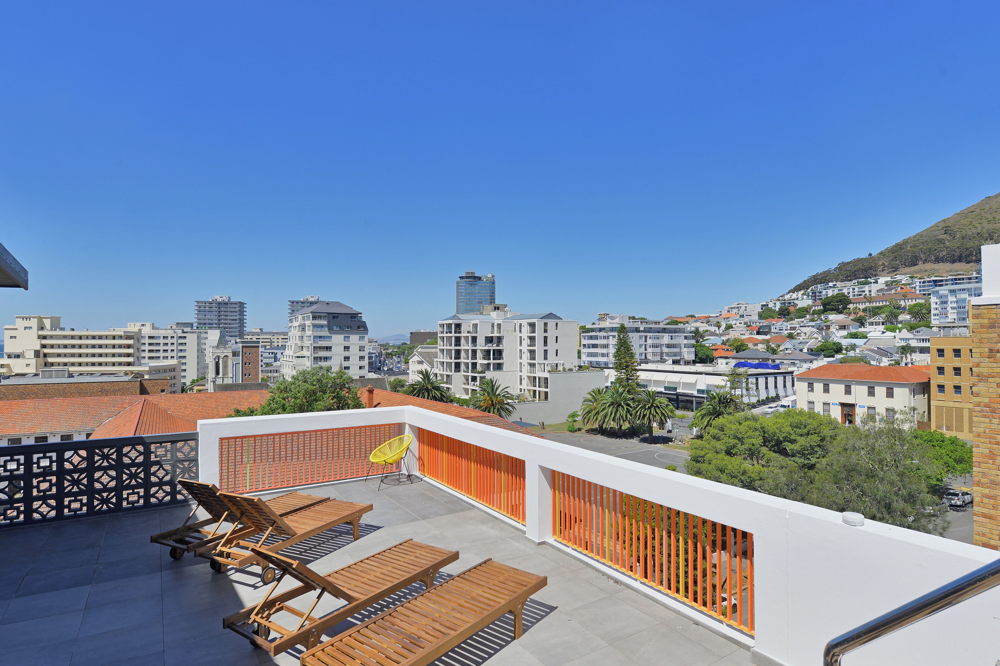 SIX ON N - Fluent Luxury Serviced Apartments